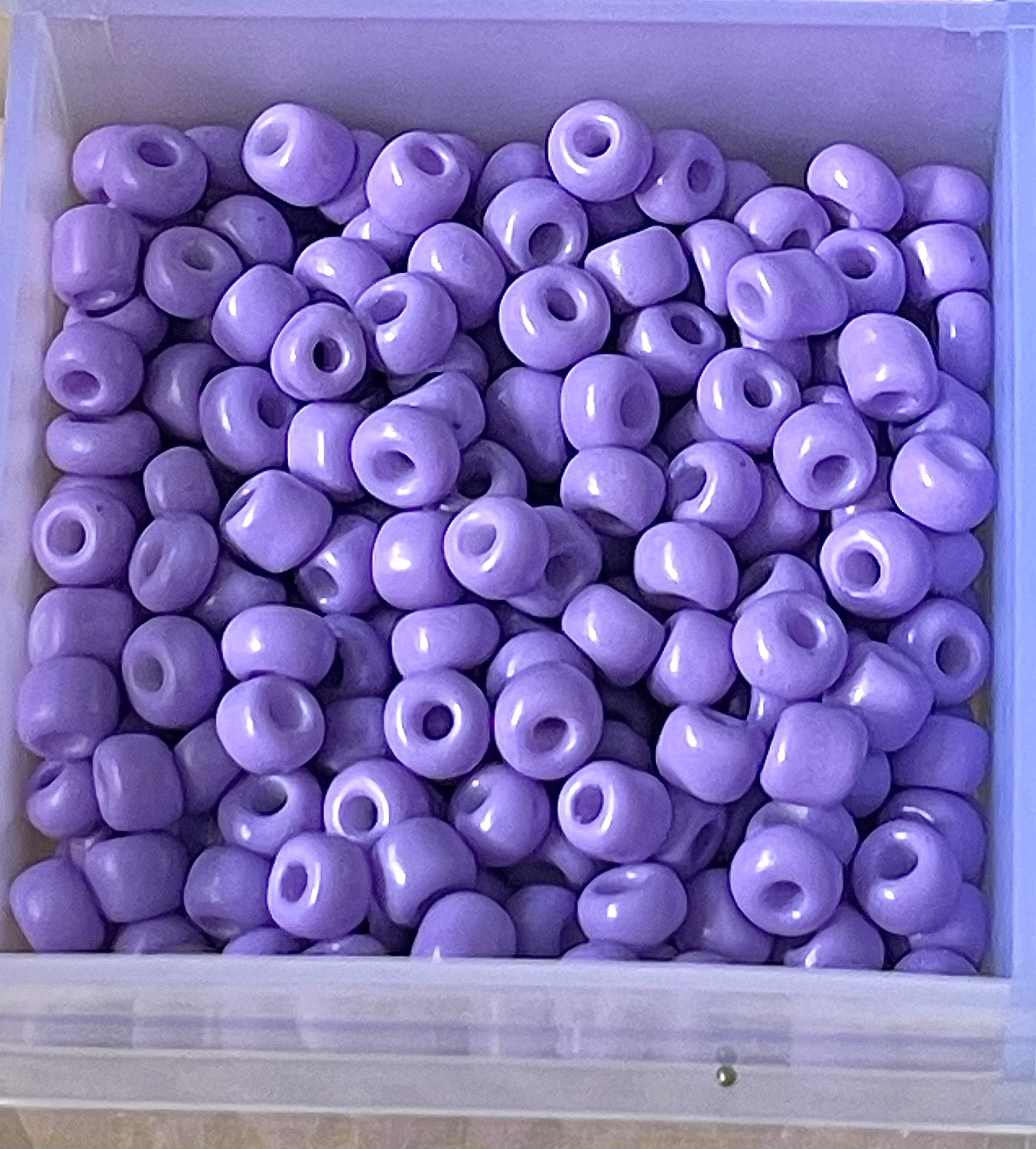 8/0 Lilac Glass Seed Beads
