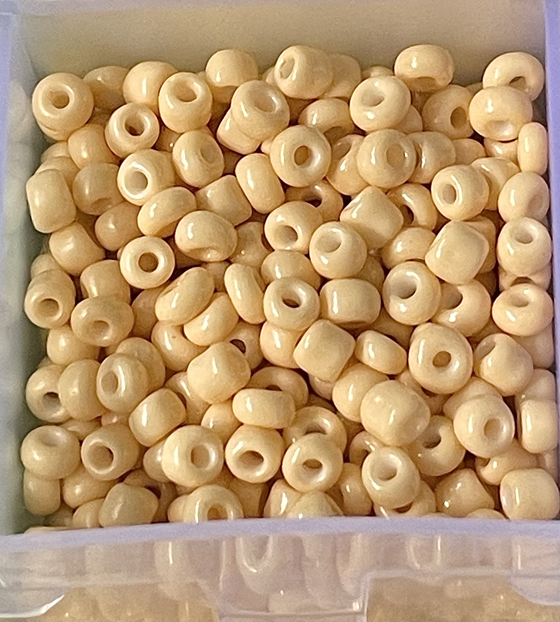 8/0 Pastel Peach Glass Seed Beads