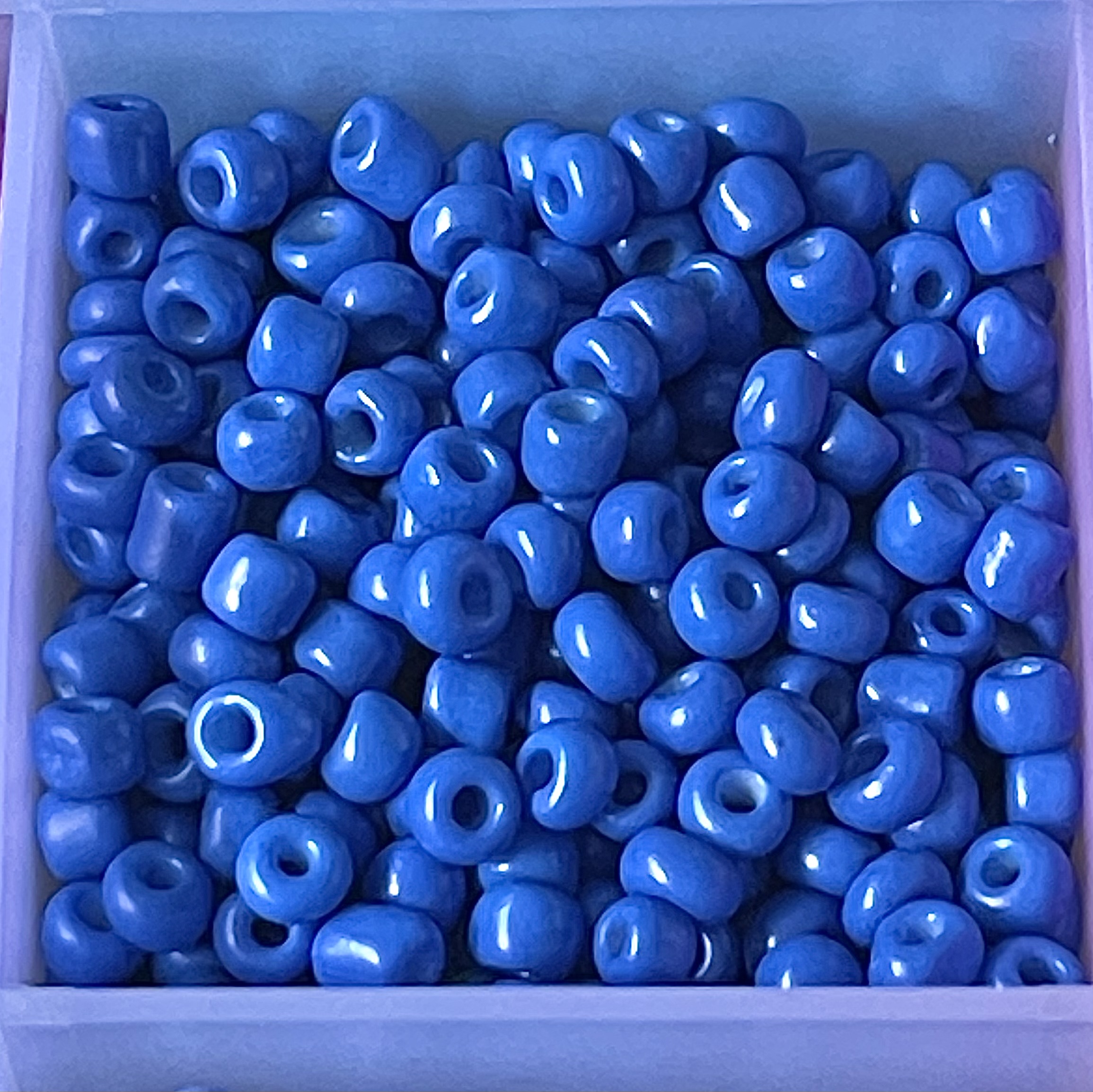 8/0 Cobalt Blue Glass Seed Beads