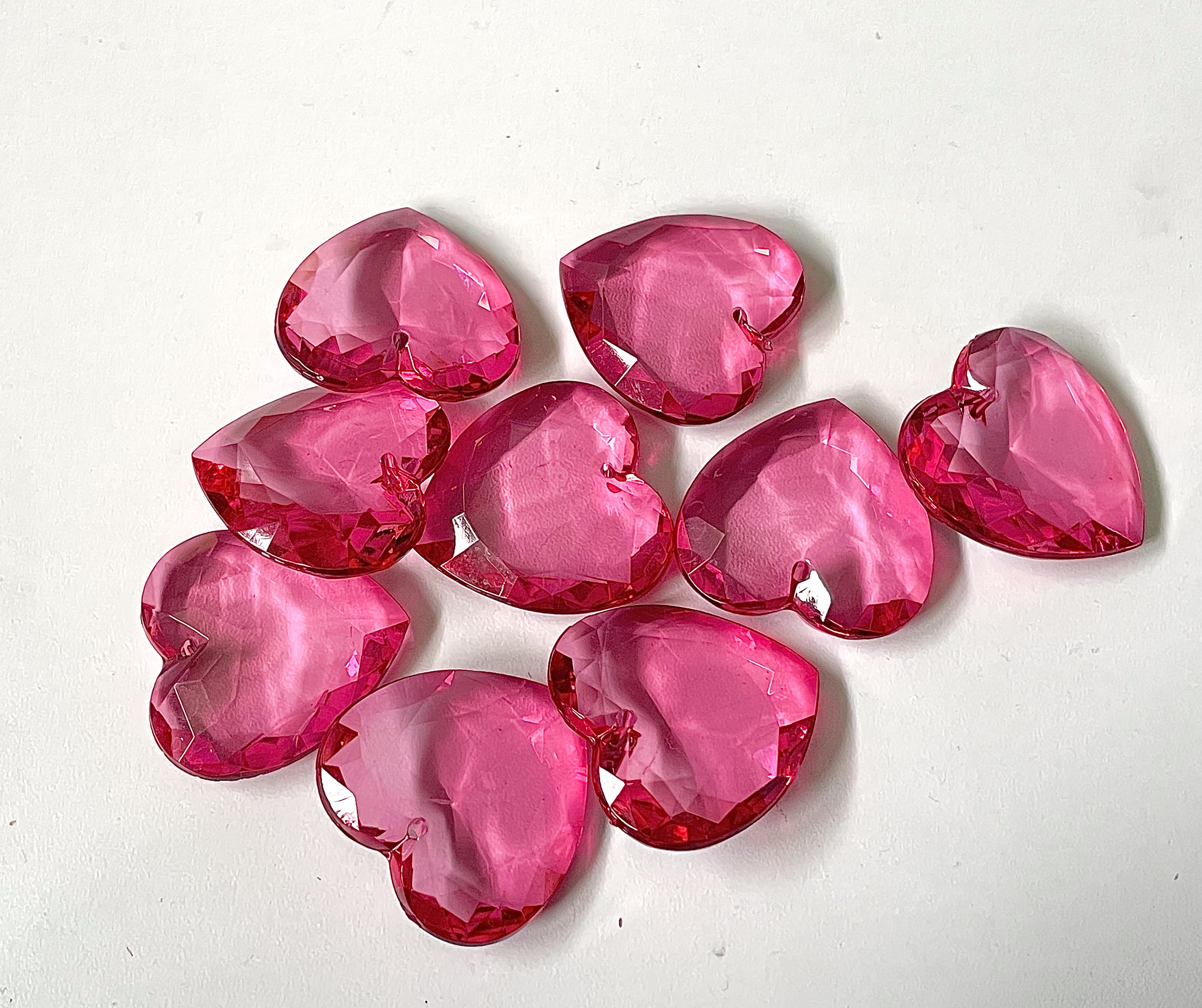 Faceted Deep Pink Acrylic Heart Pendant Charm Bead