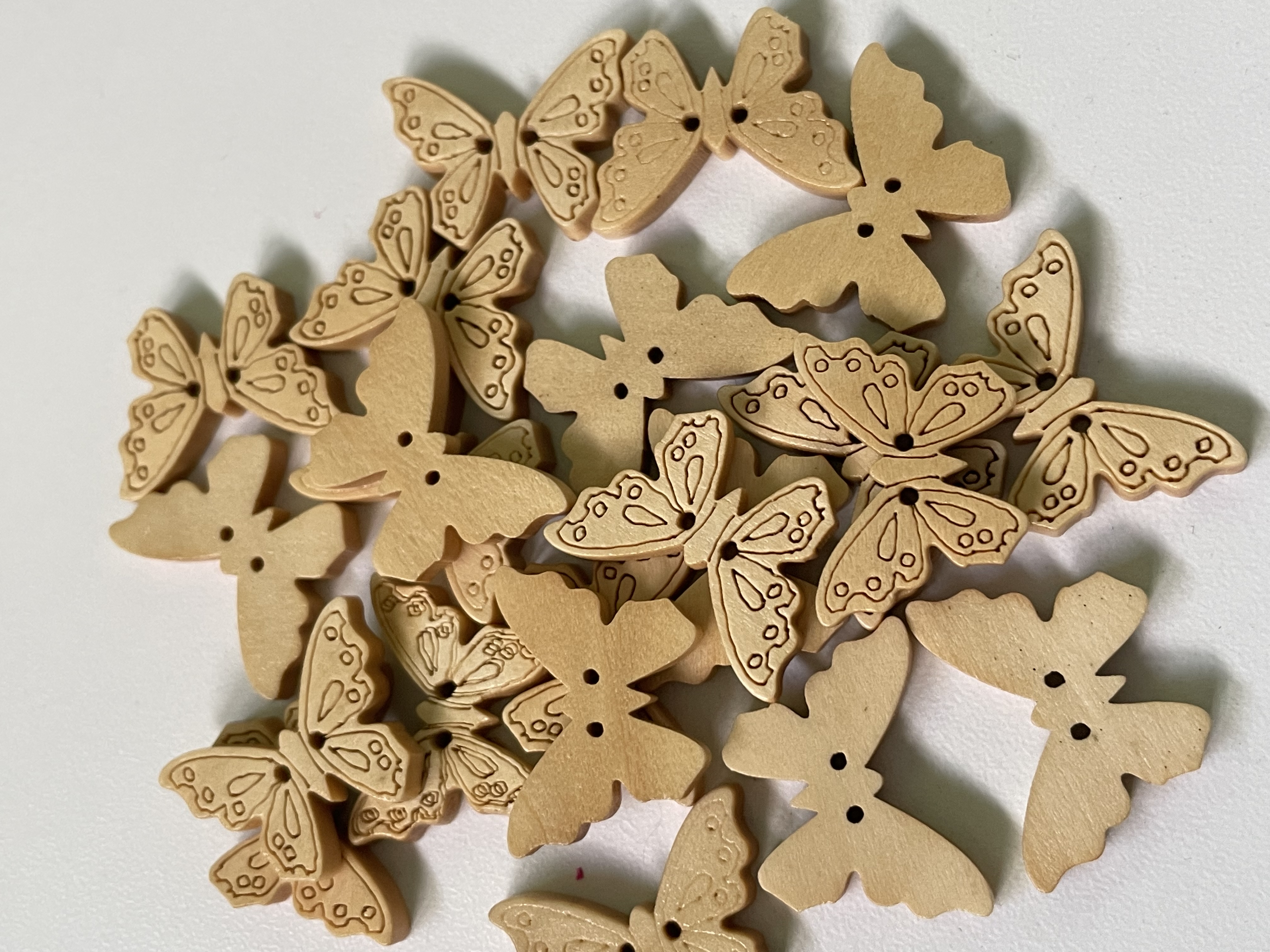 Natural Laser Cut Butterfly Buttons