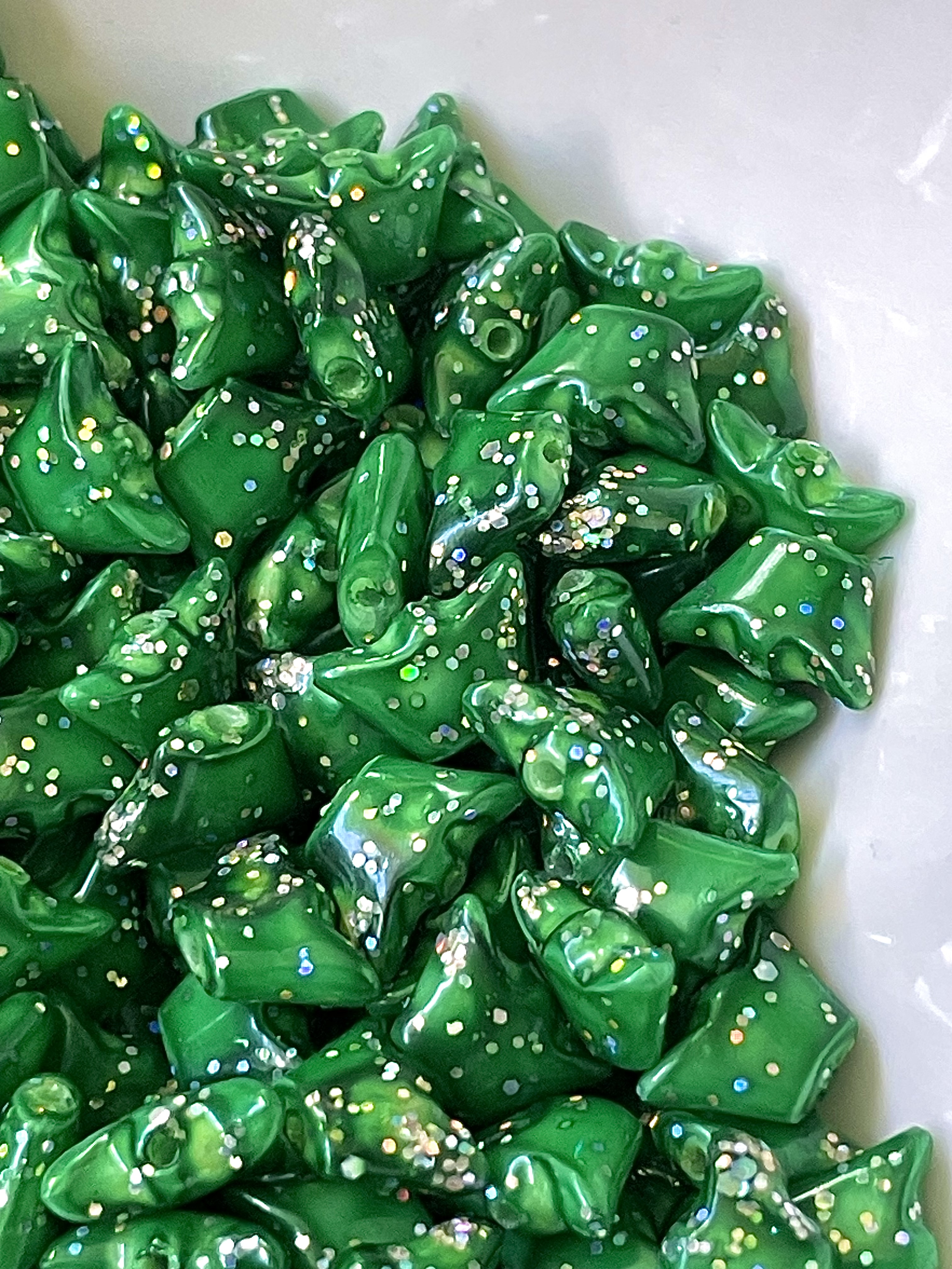 Dark Green Glittered Crown Beads