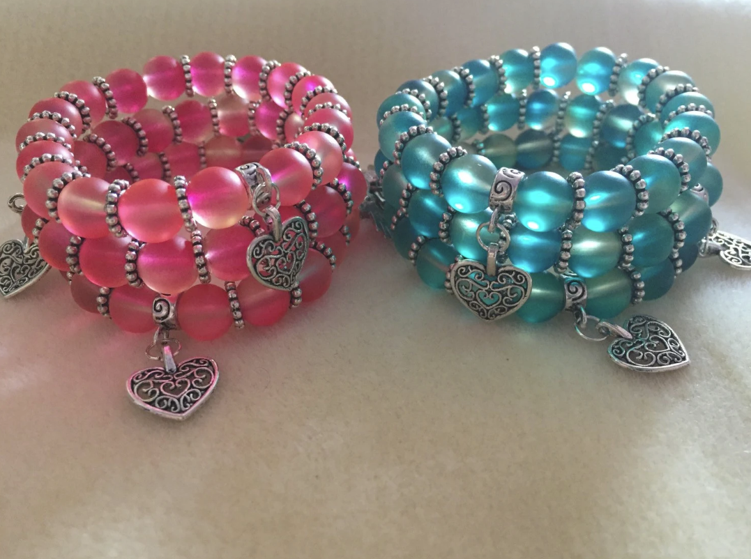 Chunky Rubberised Glass and Heart Charm Bracelet
