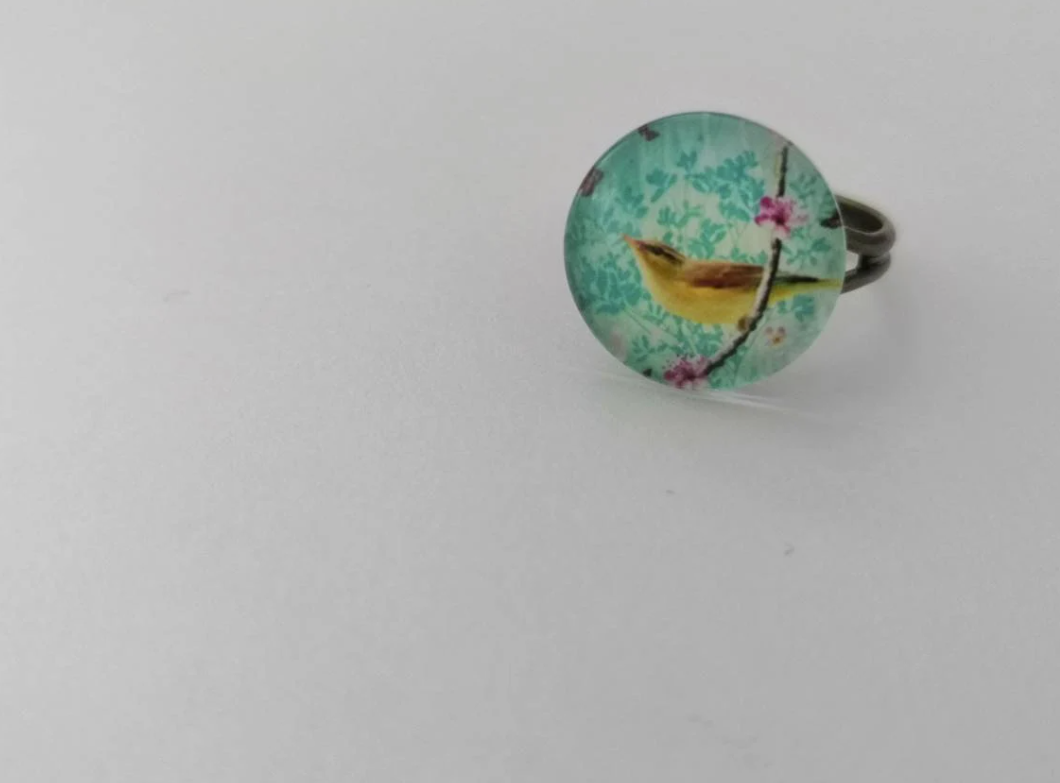 Pretty Bird Cabochon Adjustable Ring