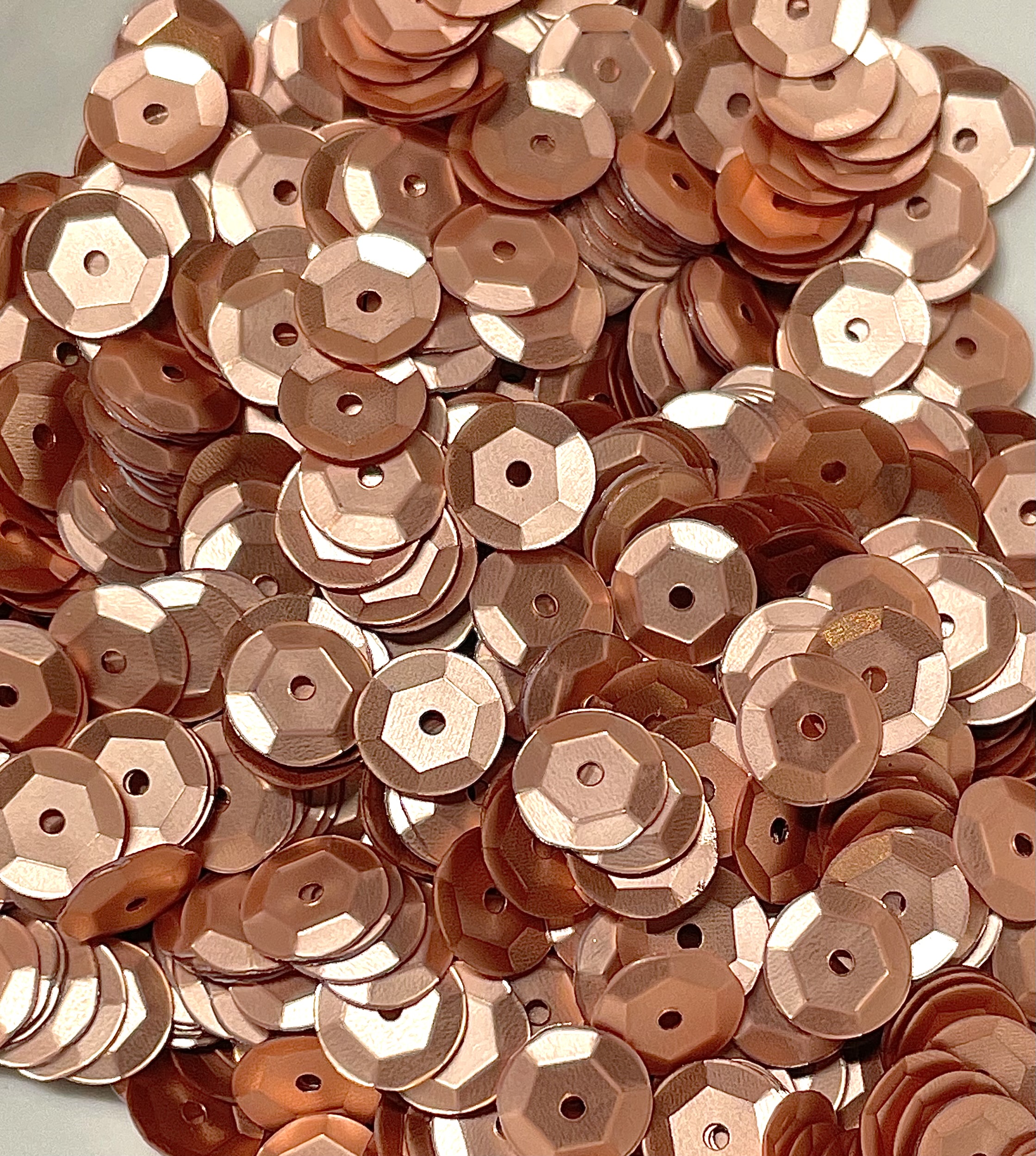 7mm Metallic Rose Gold Cupped Sequins