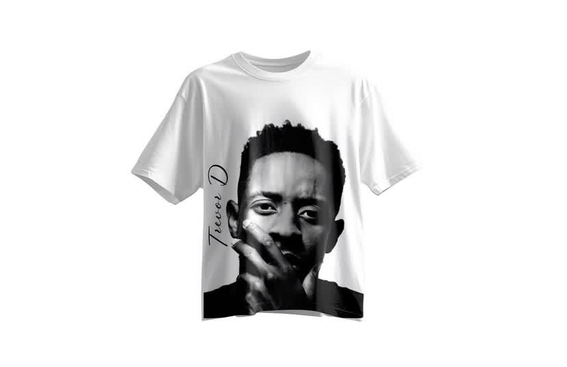Zvakakosha Graphic T-Shirt