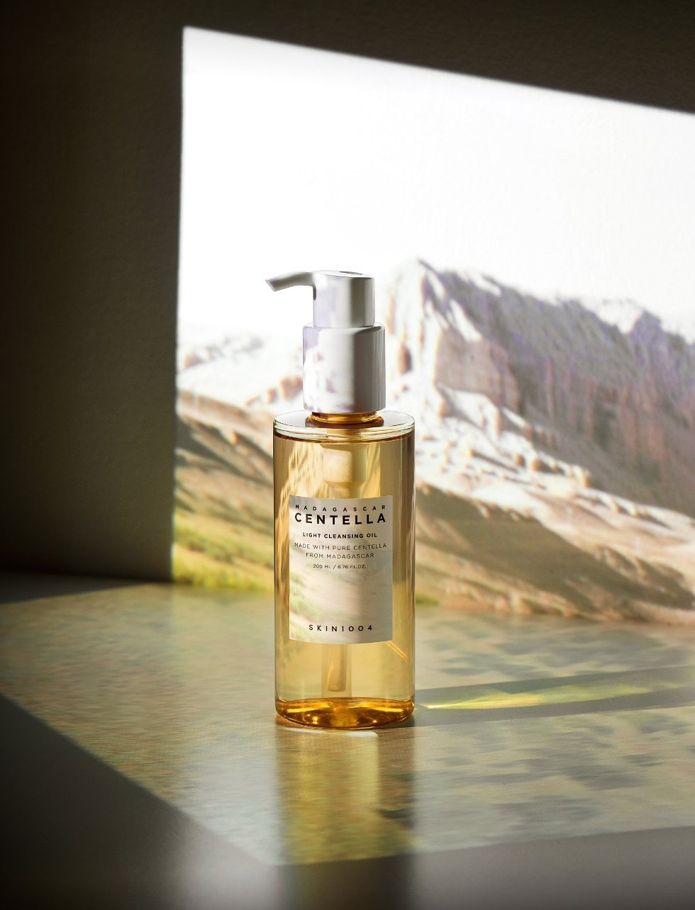 Veido prausiklis (aliejinis) „Madagascar Centella Light Cleansing Oil“