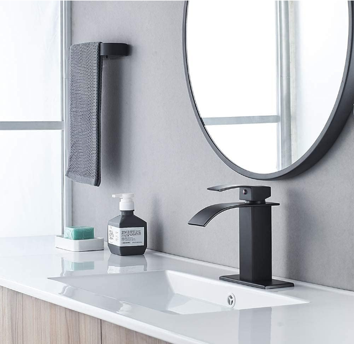 Black Bathroom Faucet Waterfall Single Handle Single Hole Bathroom Sink Faucet Washbasin Faucet with Deck