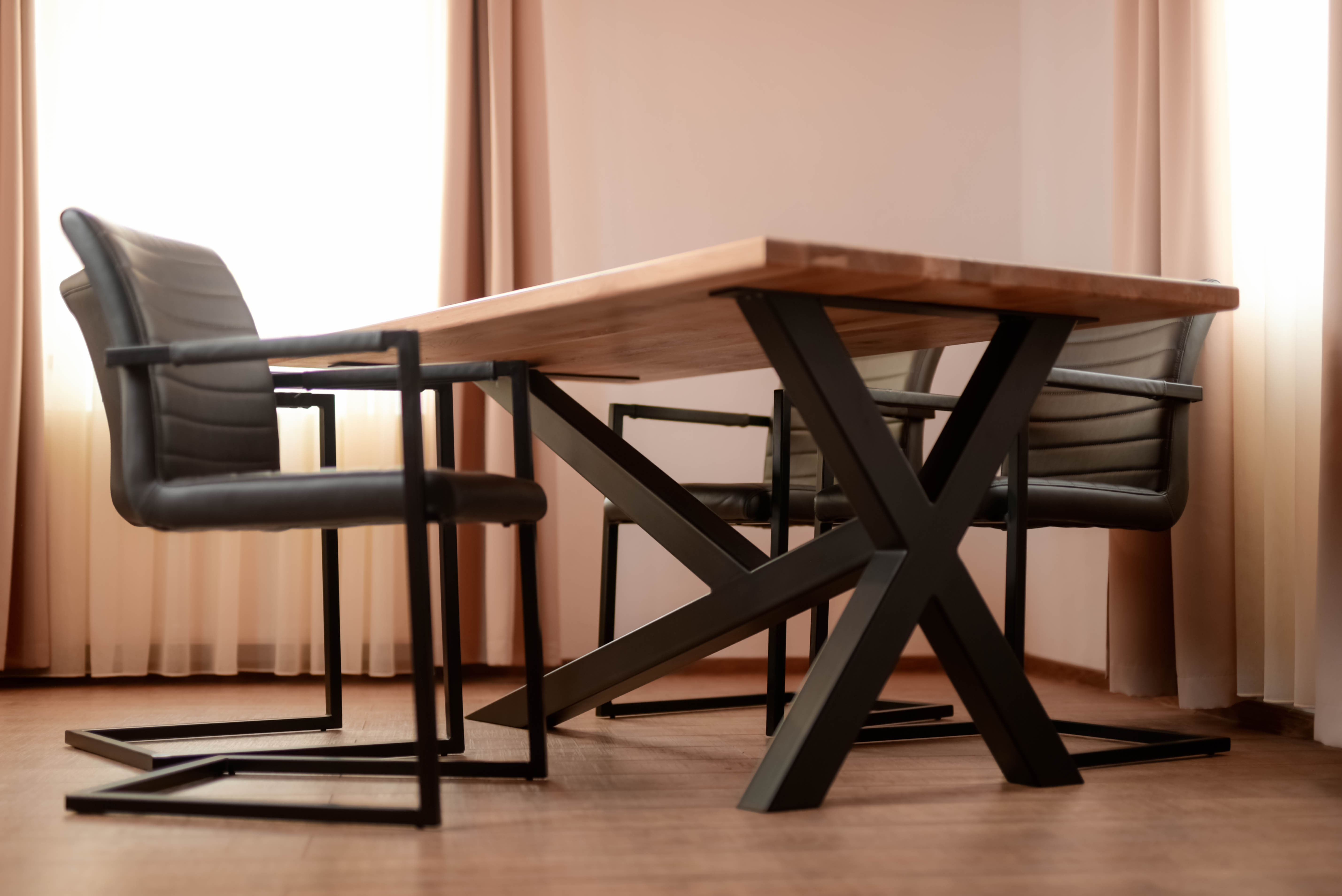 "XY" asztal - masă - table