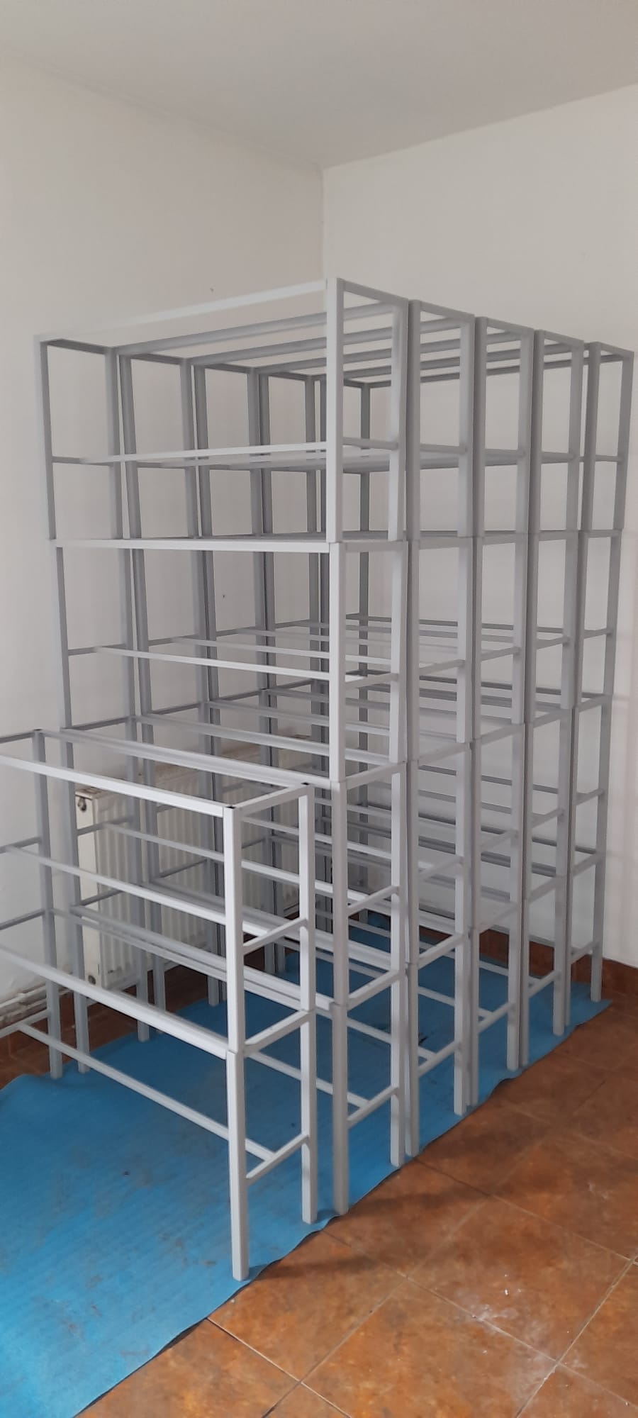 Kisméretű padok - Bănci mici - Small benches