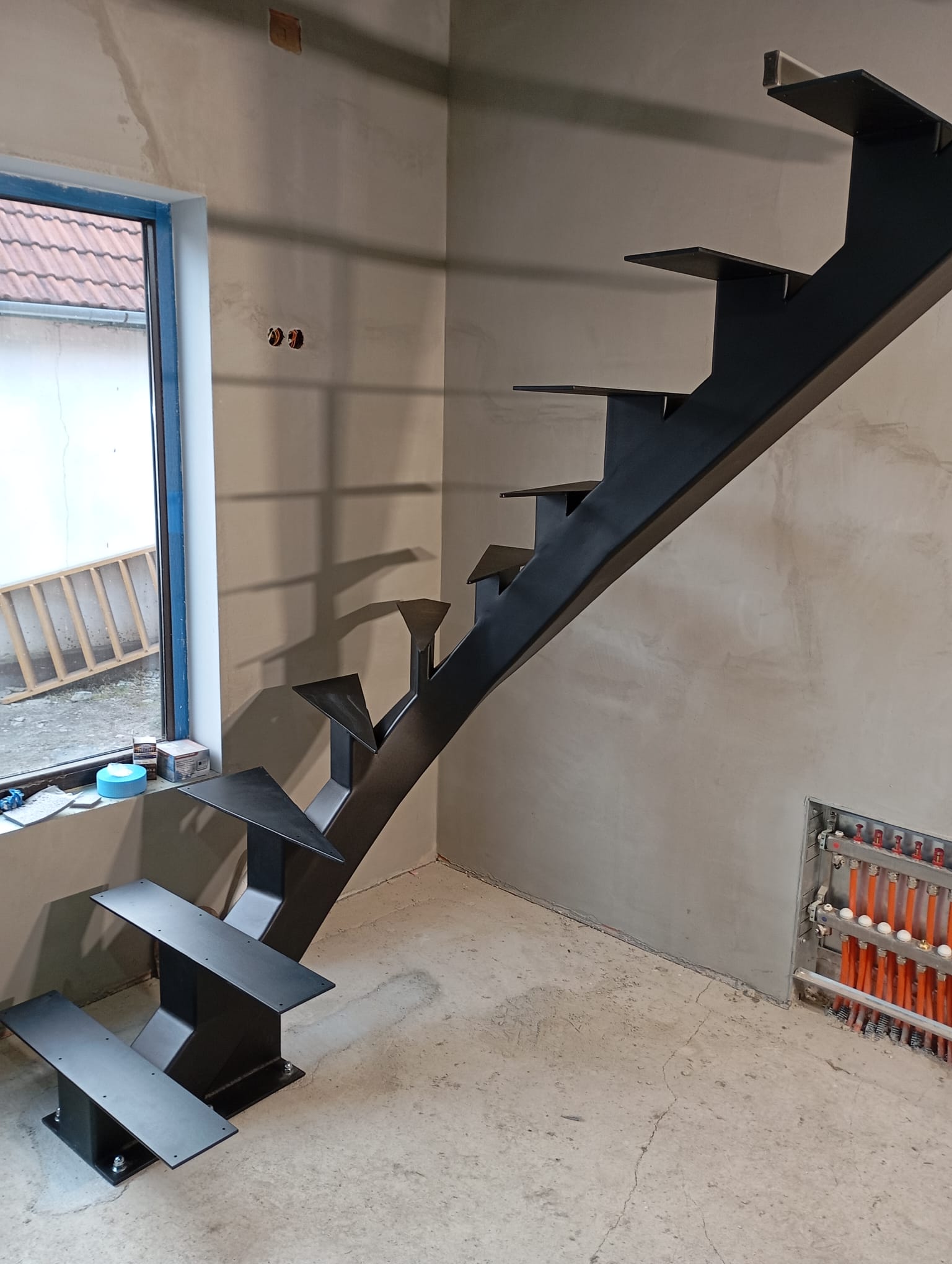 Csavart lépcső - Scară elicoidală - Helical staircase