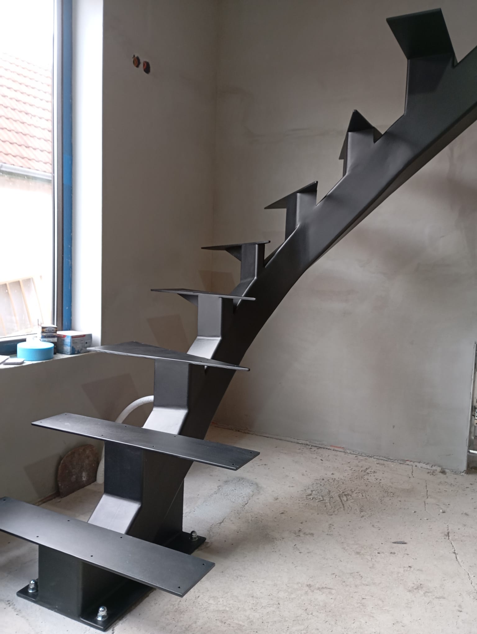 Csavart lépcső - Scară elicoidală - Helical staircase