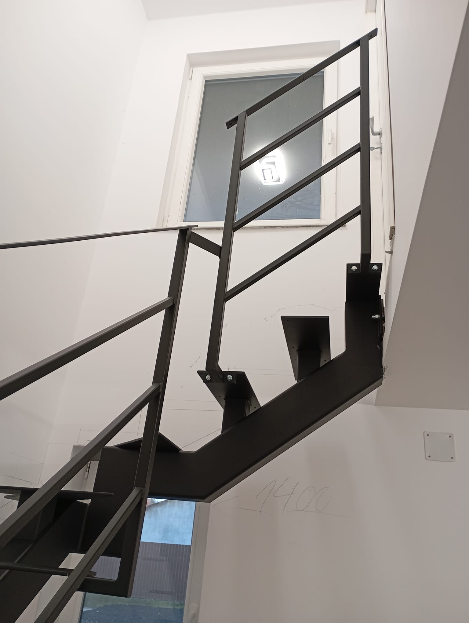 "U" alakú lépcső - Scară "U" - "U" shaped staircase