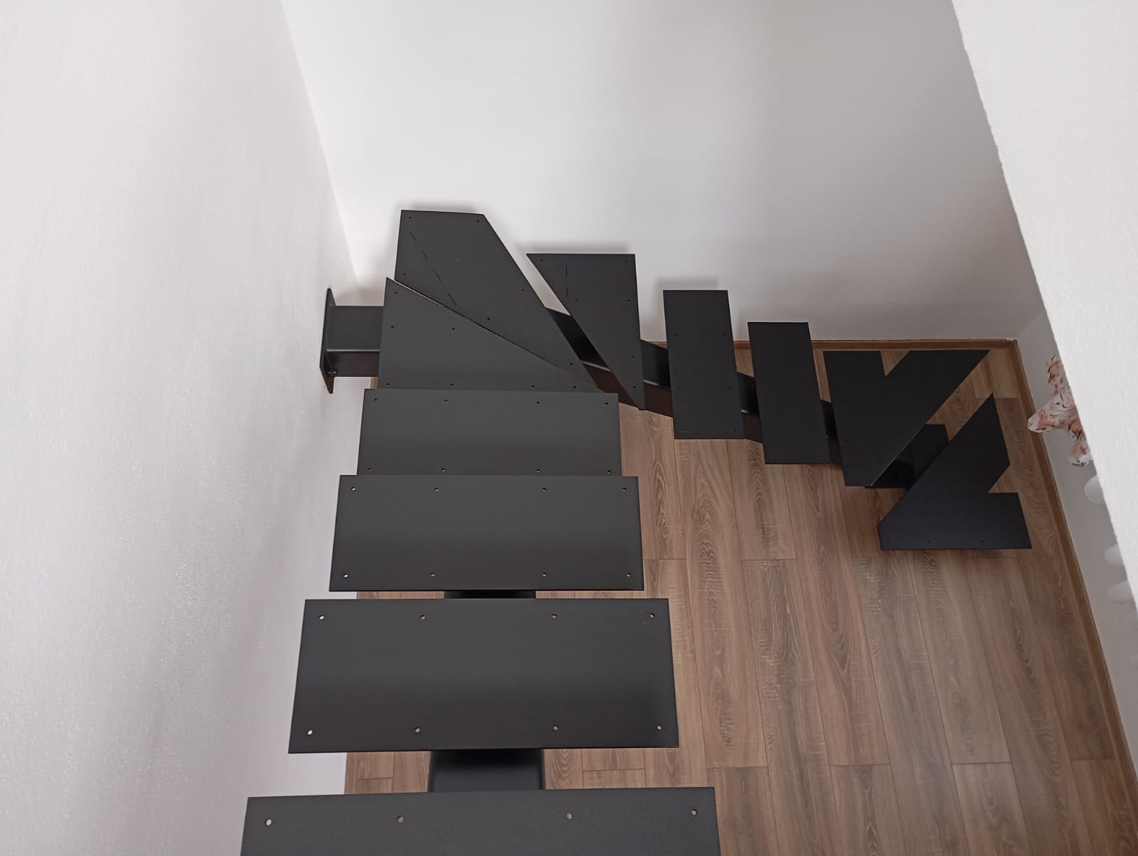 "DMK" lépcső - Scară "DMK" - "DMK" Staircase