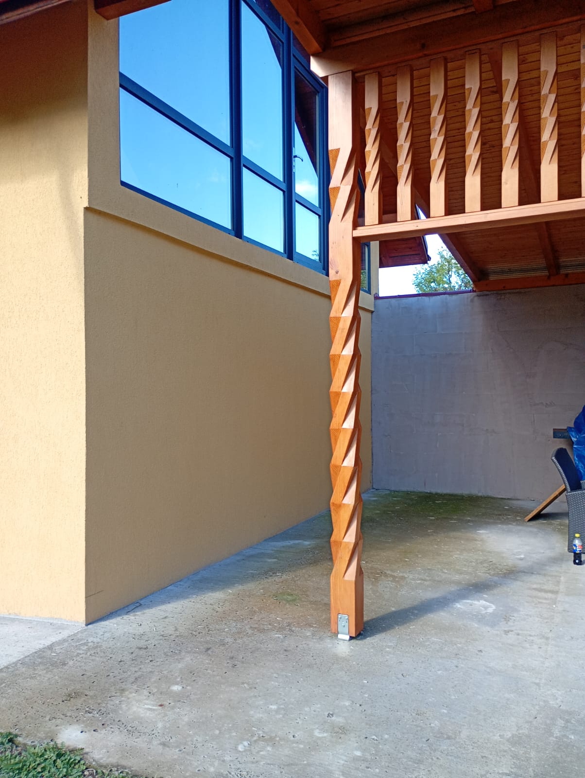 Kültéri fém lépcső - Scară metalică exterioară - Outdoor Metal Staircase