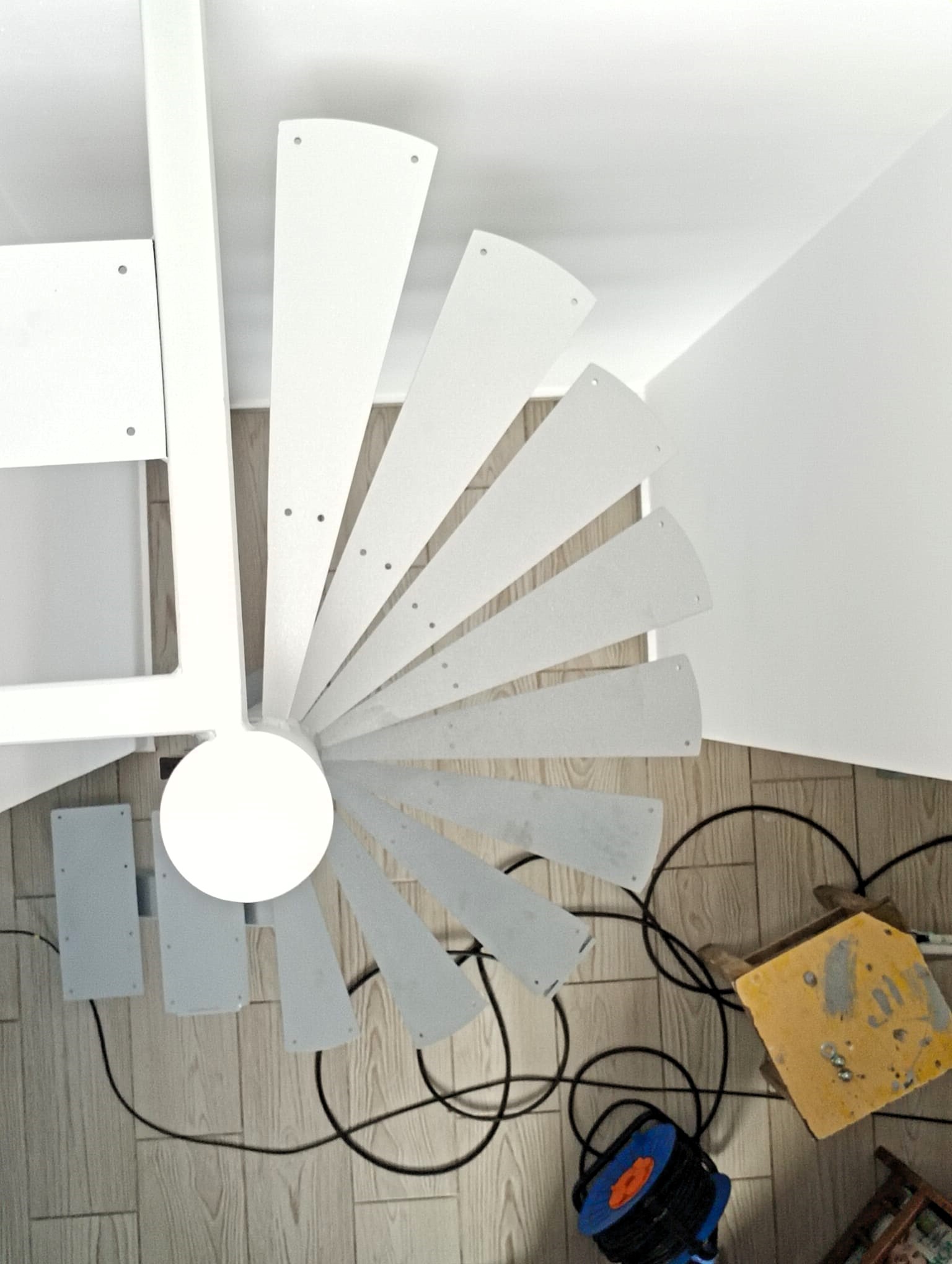 "SFG" lépcső - Scară "SFG" - "SFG" Staircase