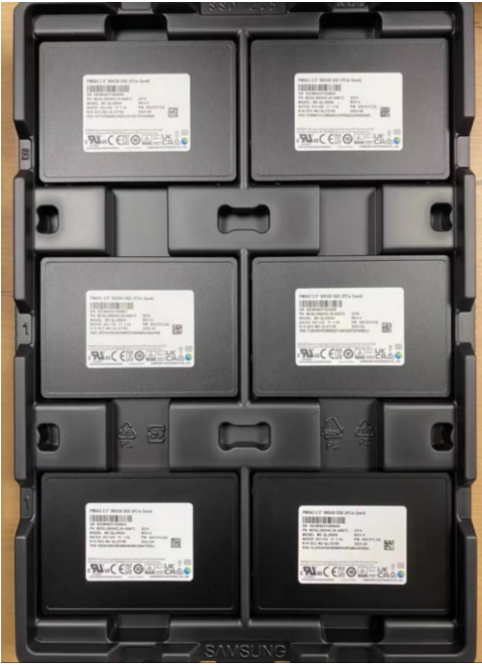 Samsung Solid State Drive Samsung PM1643A   sas