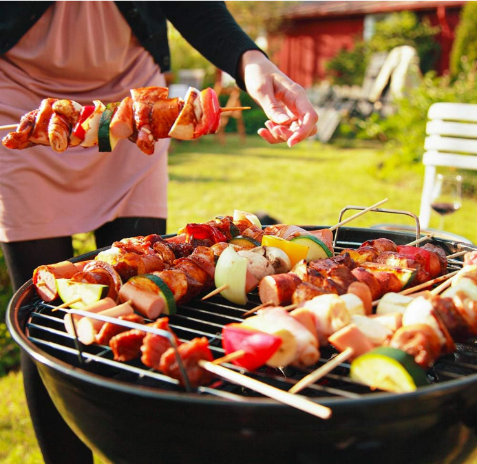 Premium 18 Inch Charcoal Grill for Outdoor Cooking Barbecue Camping BBQ Coal Kettle Grill Tailgating Portable Heavy Duty Round with Thickened Grilling Bowl Wheels for Small Patio Backyard