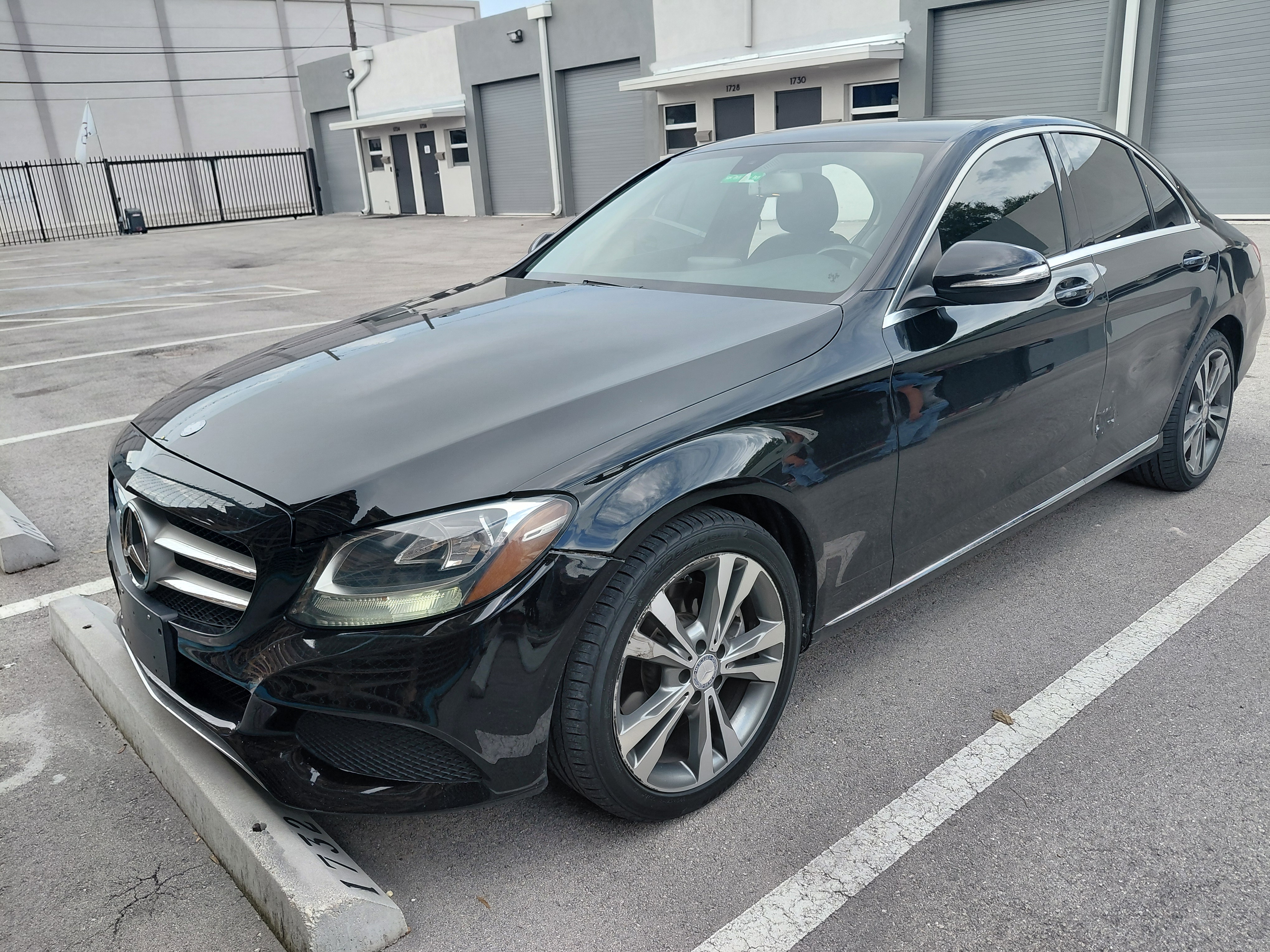 Mercedes-Benz C-Class 300 Sedan (Rebuilt)