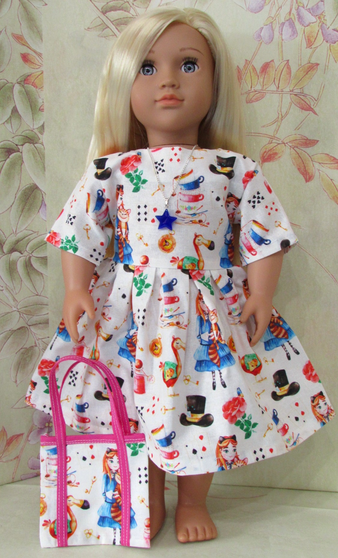 909   Alice in Wonderland Dress, Bag, Star Necklace