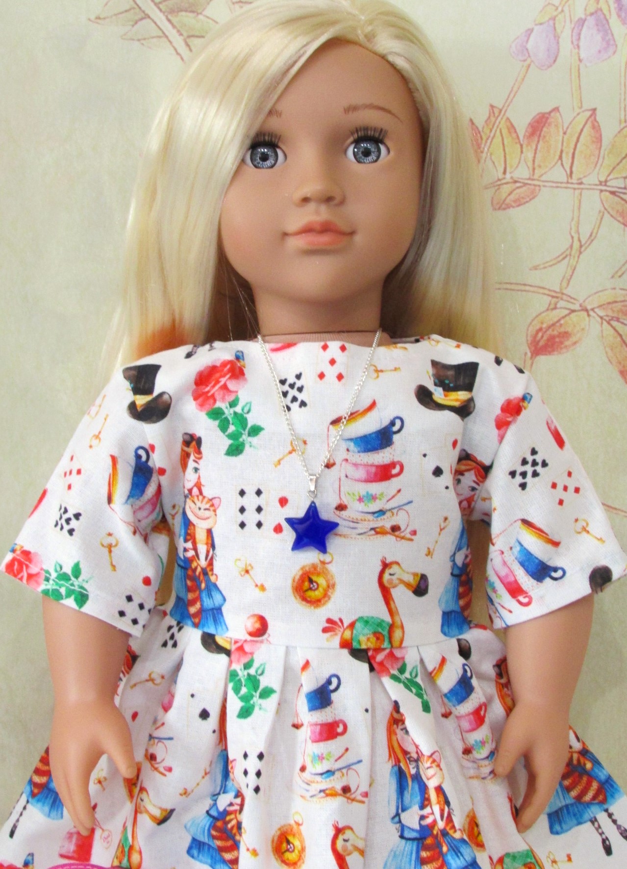 909   Alice in Wonderland Dress, Bag, Star Necklace