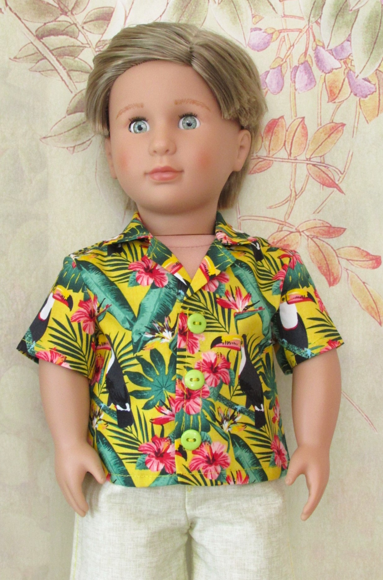 884   Tropical Print Shirt, Pale Green Long Shorts