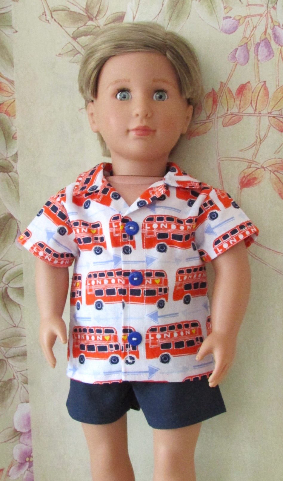 882  London Bus Shirt, Navy Shorts