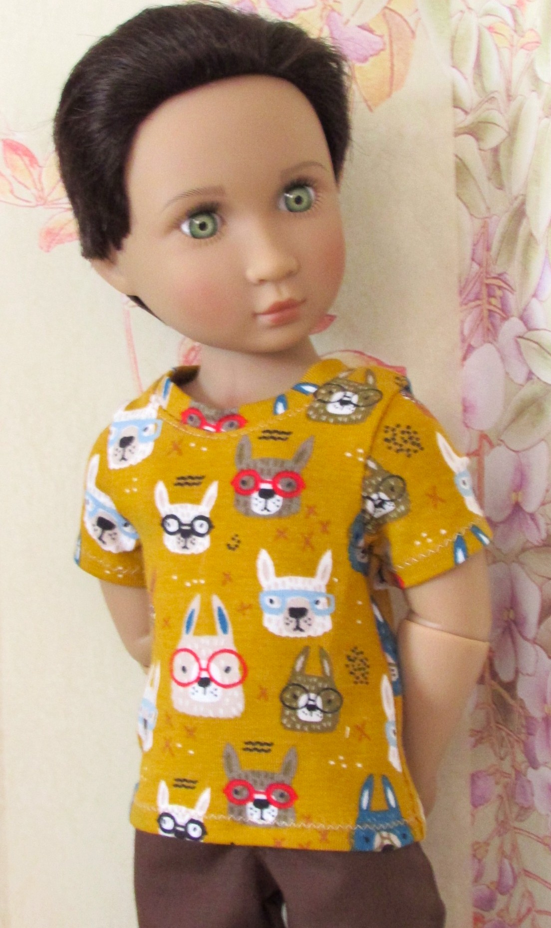 880   Llamas in Glasses Tee Shirt, Brown Jeans and Grey Shoes