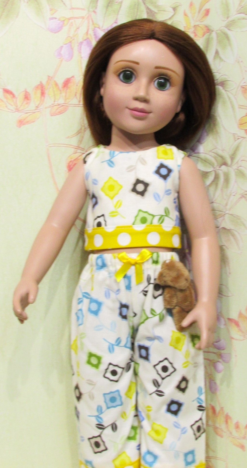 877  Bright Cropped PJs, pyjamas