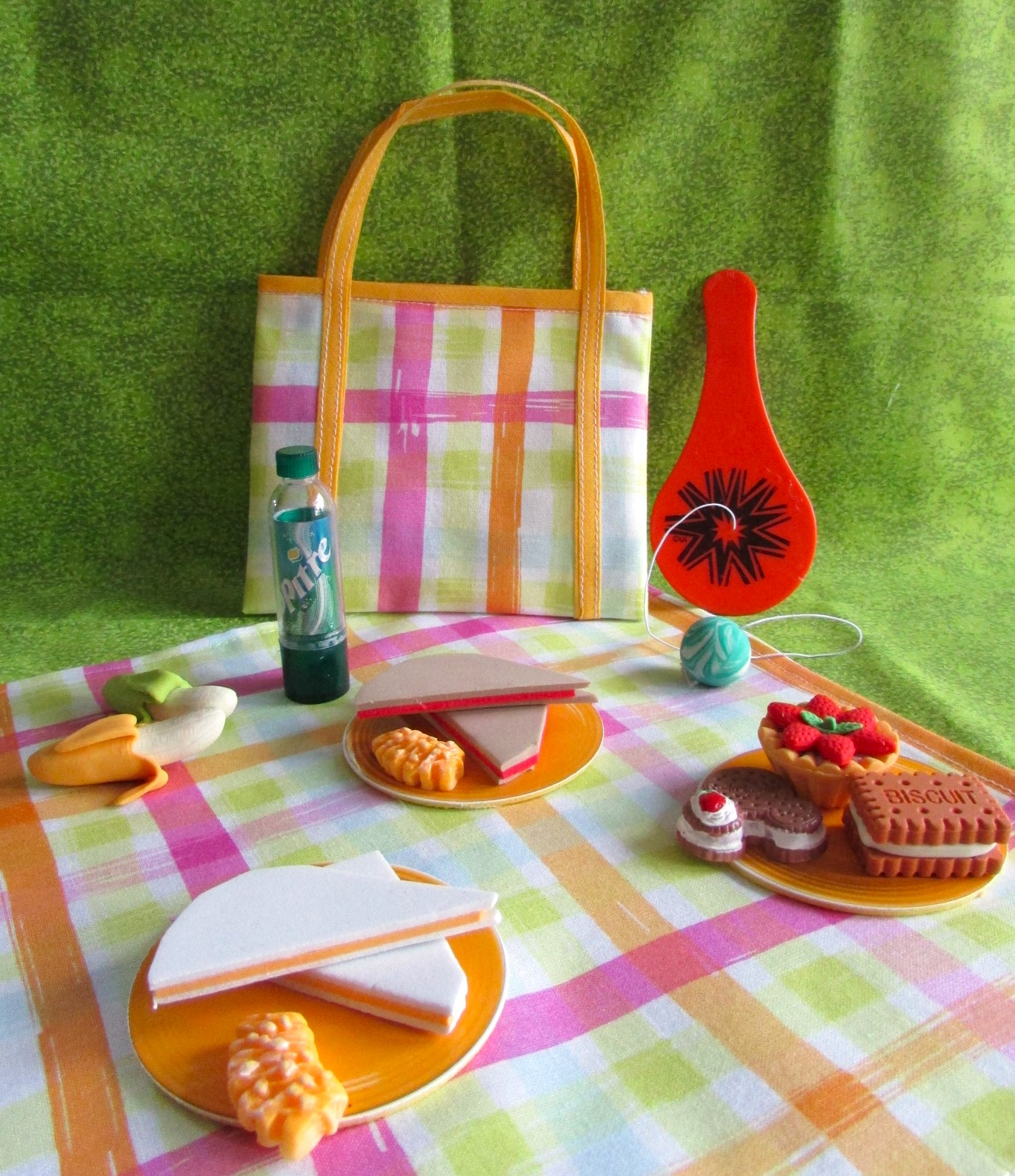 875   Doll-sized Picnic Set for 2, play food and game