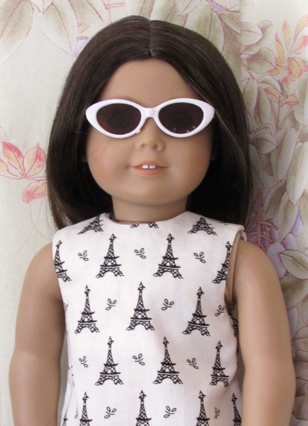 867   A Day Out in Paris Dress with lots of accessories