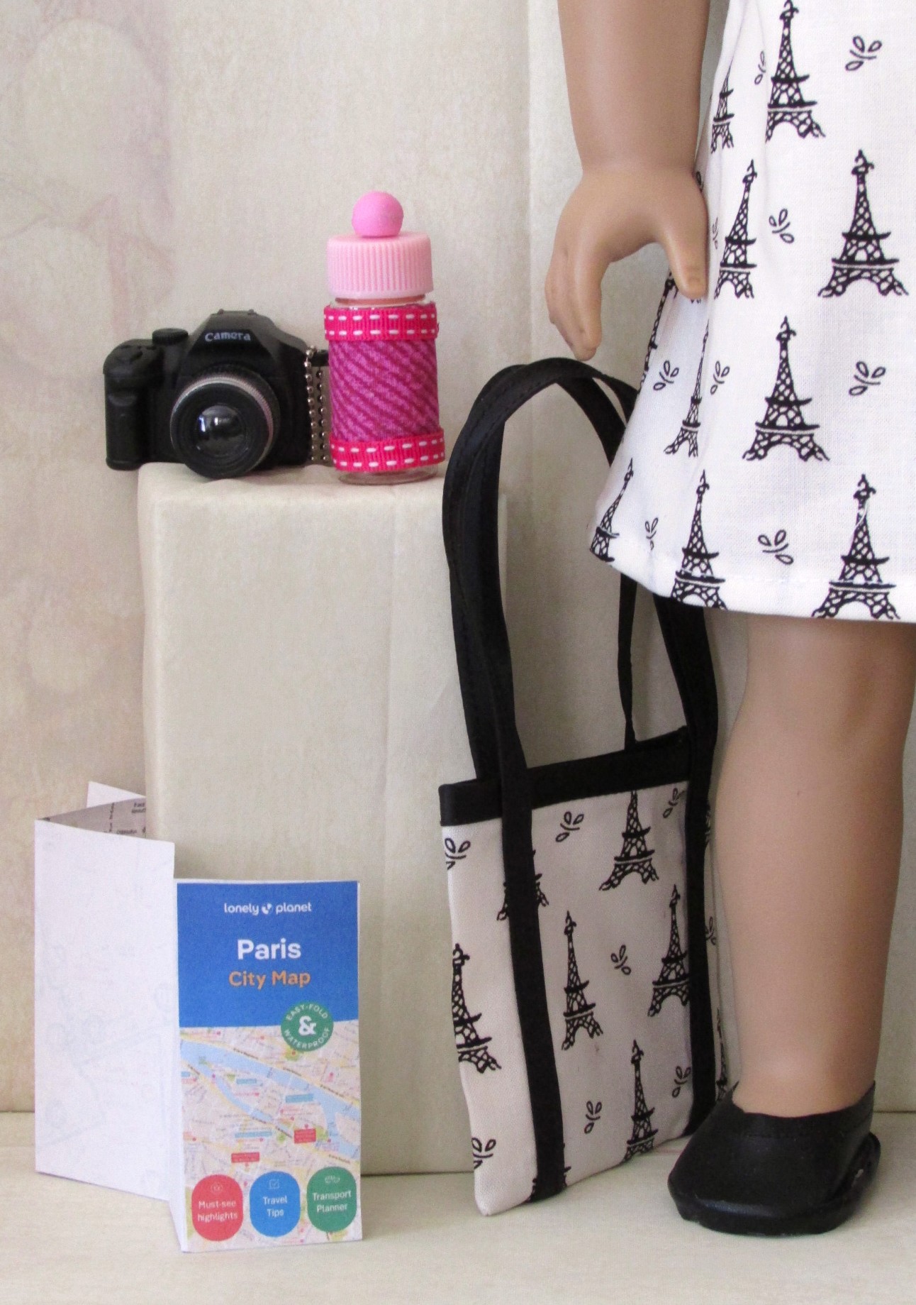 867   A Day Out in Paris Dress with lots of accessories