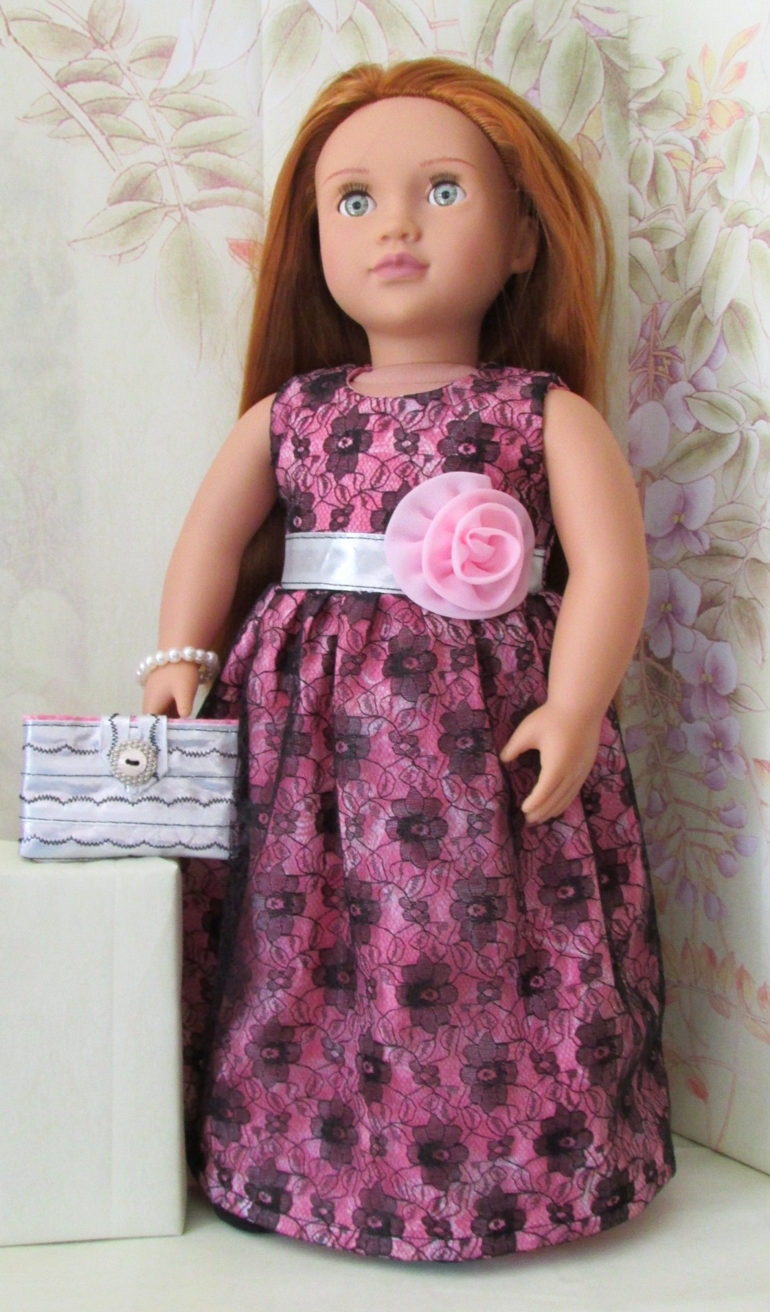 866   Black Lace & Pink Prom Dress, Silver Clutch Bag, Silver Shoes, Pearl Bracelet