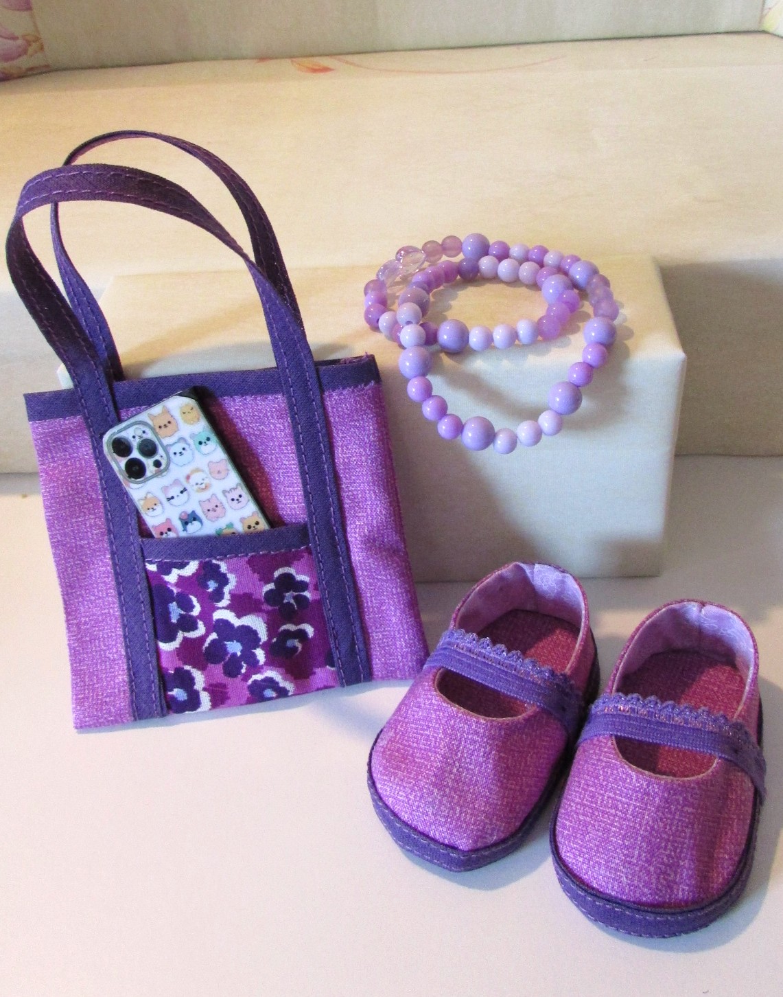 865   Purple Shift Dress with lots of accessories including shoes