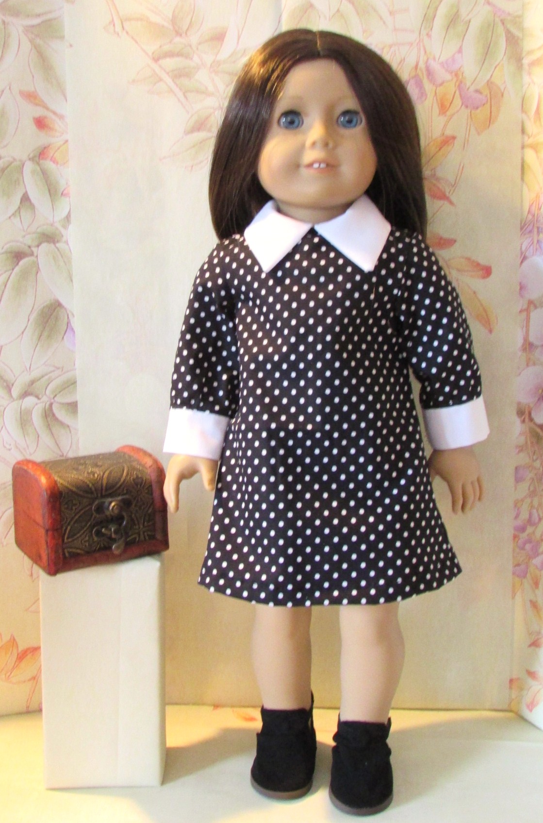 864   Wednesday Addams dress, ankle boots and treasure chest
