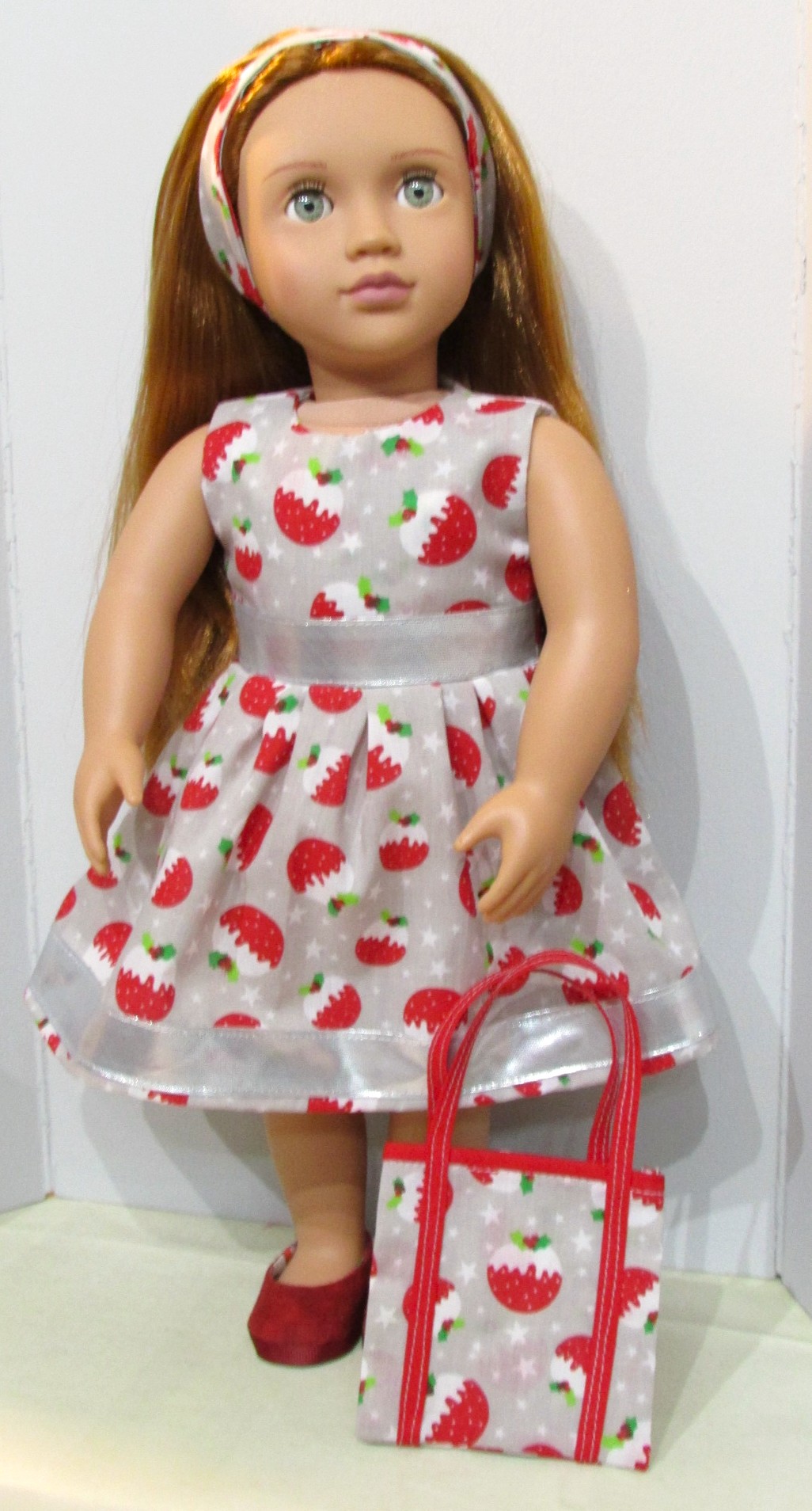 841   Christmas Puddings Dress, Shoes, Bag, Headband
