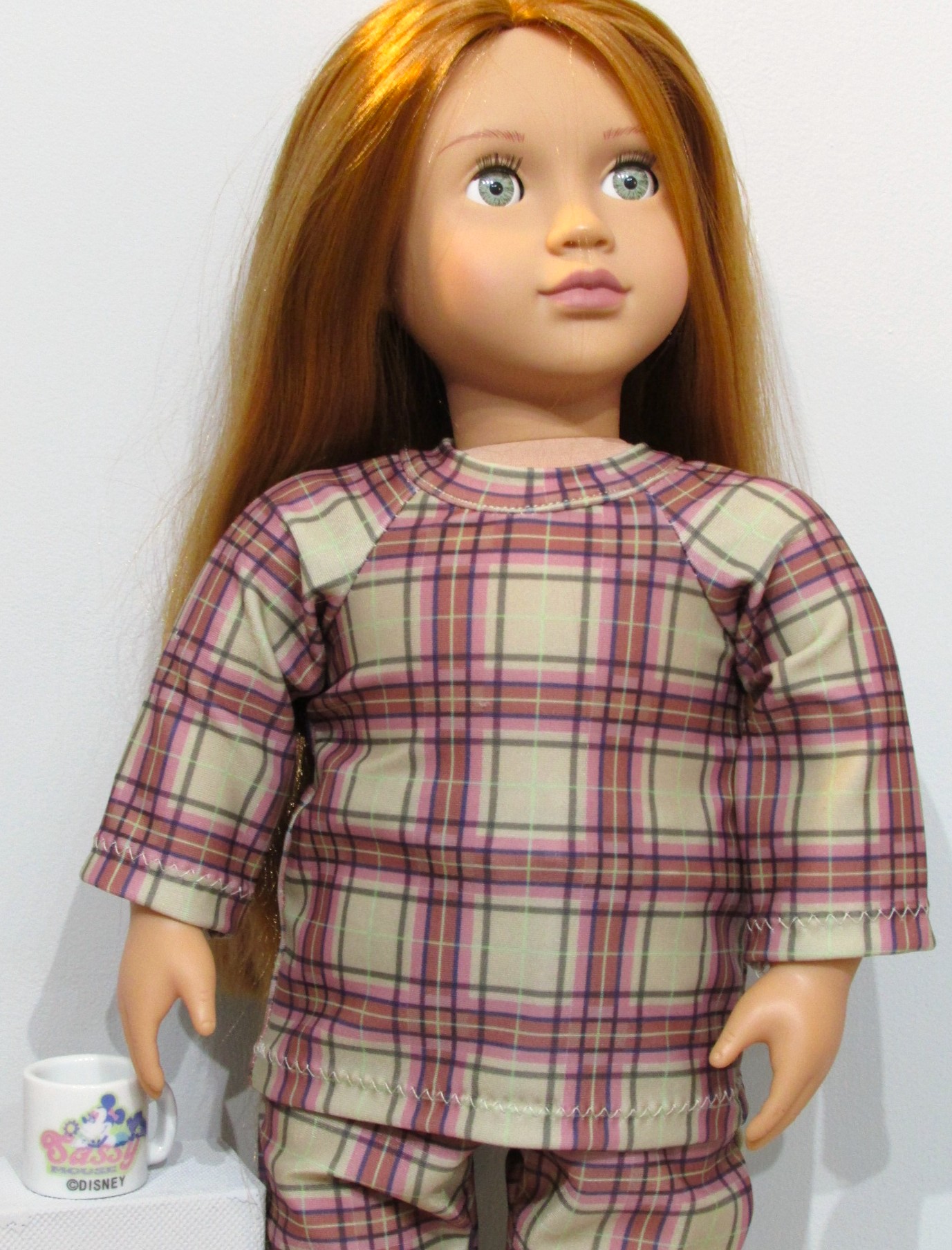 830   Beige & Pink Tartan Pyjamas, pjs, pink slippers, Disney Daisy mug