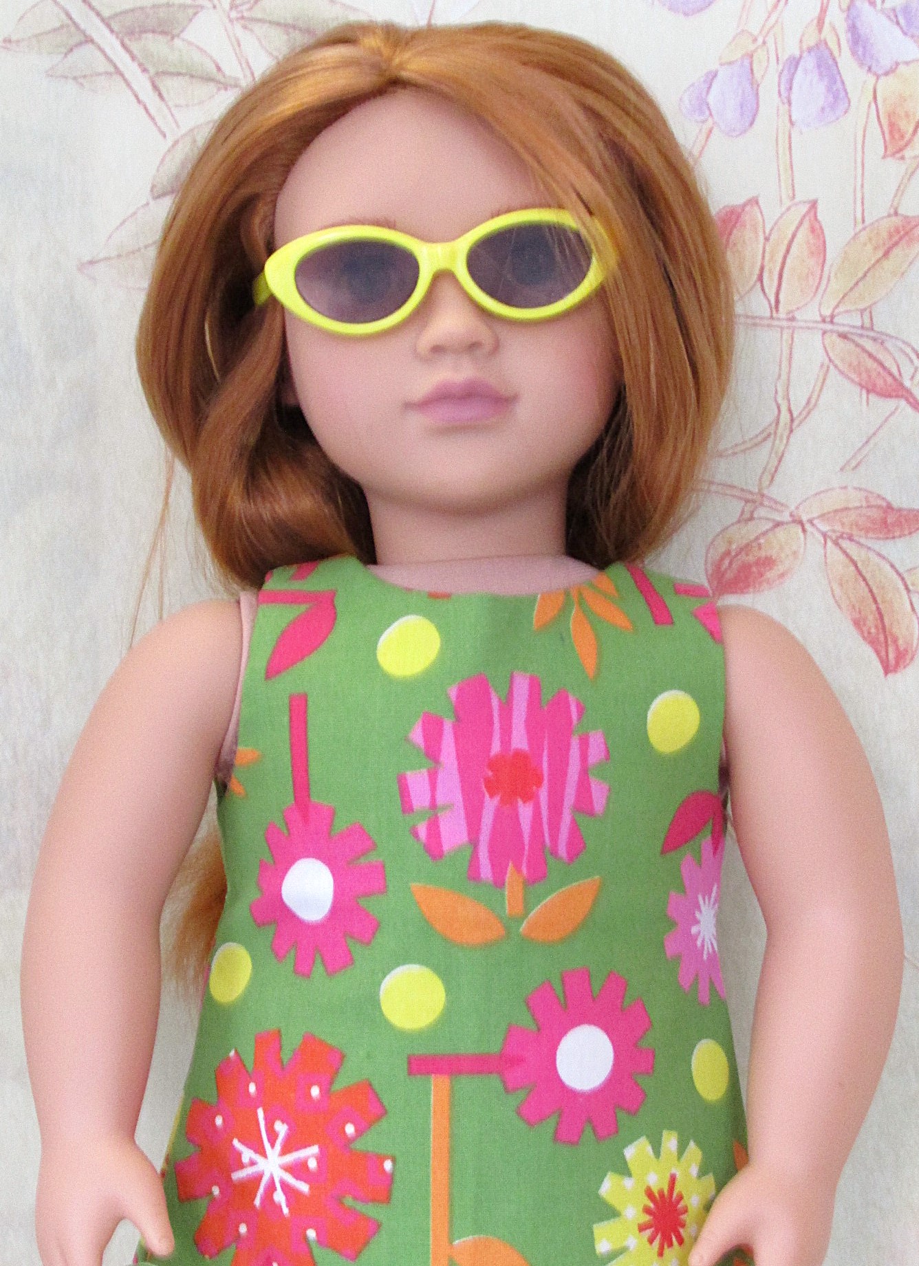 859   Mod Shift Dress in Green, Shoulder Bag, Sunglasses