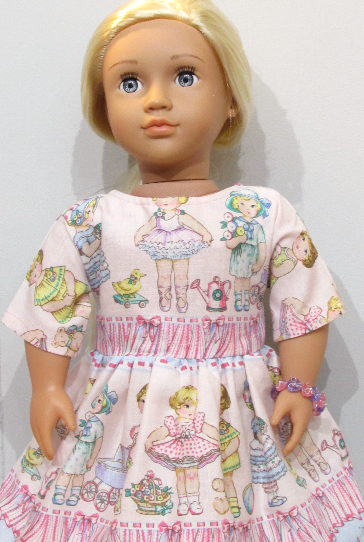 847   Pink Jacket, Paper Dolls Dress, Pink Shoes, Bracelet