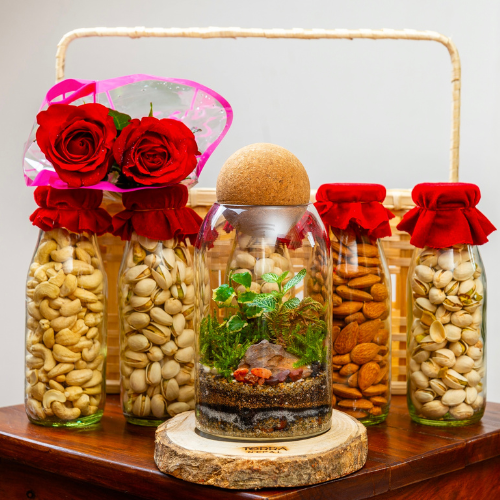 Dry fruits Basket with Terrarium 008