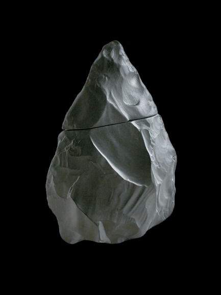 Neandertal Dark Porcelain