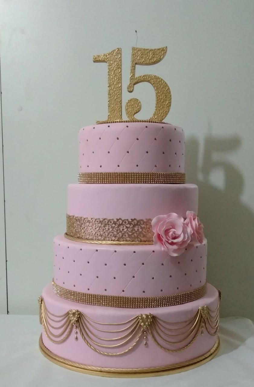 BOLO BEATRIZ RODRIGUES