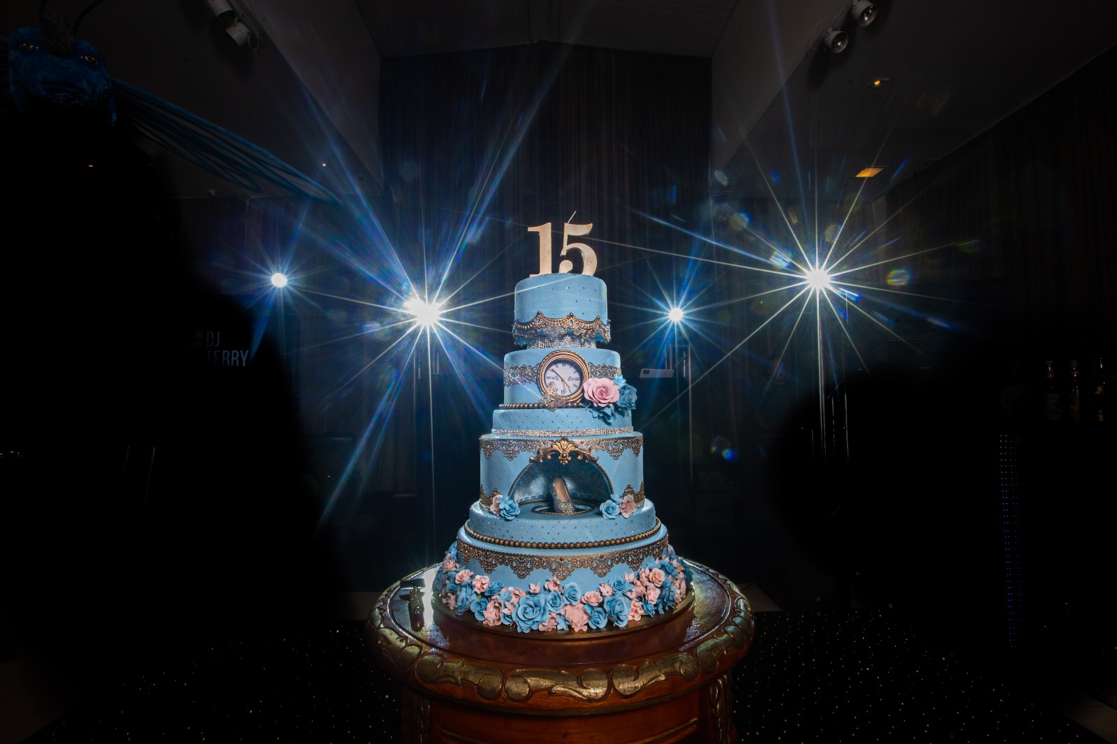 BOLO SARA CAGÉ (CINDERELA)