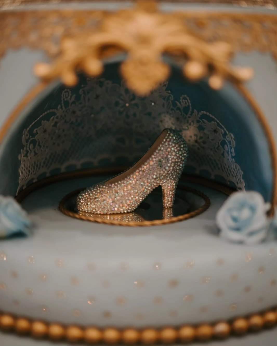 BOLO SARA CAGÉ (CINDERELA)