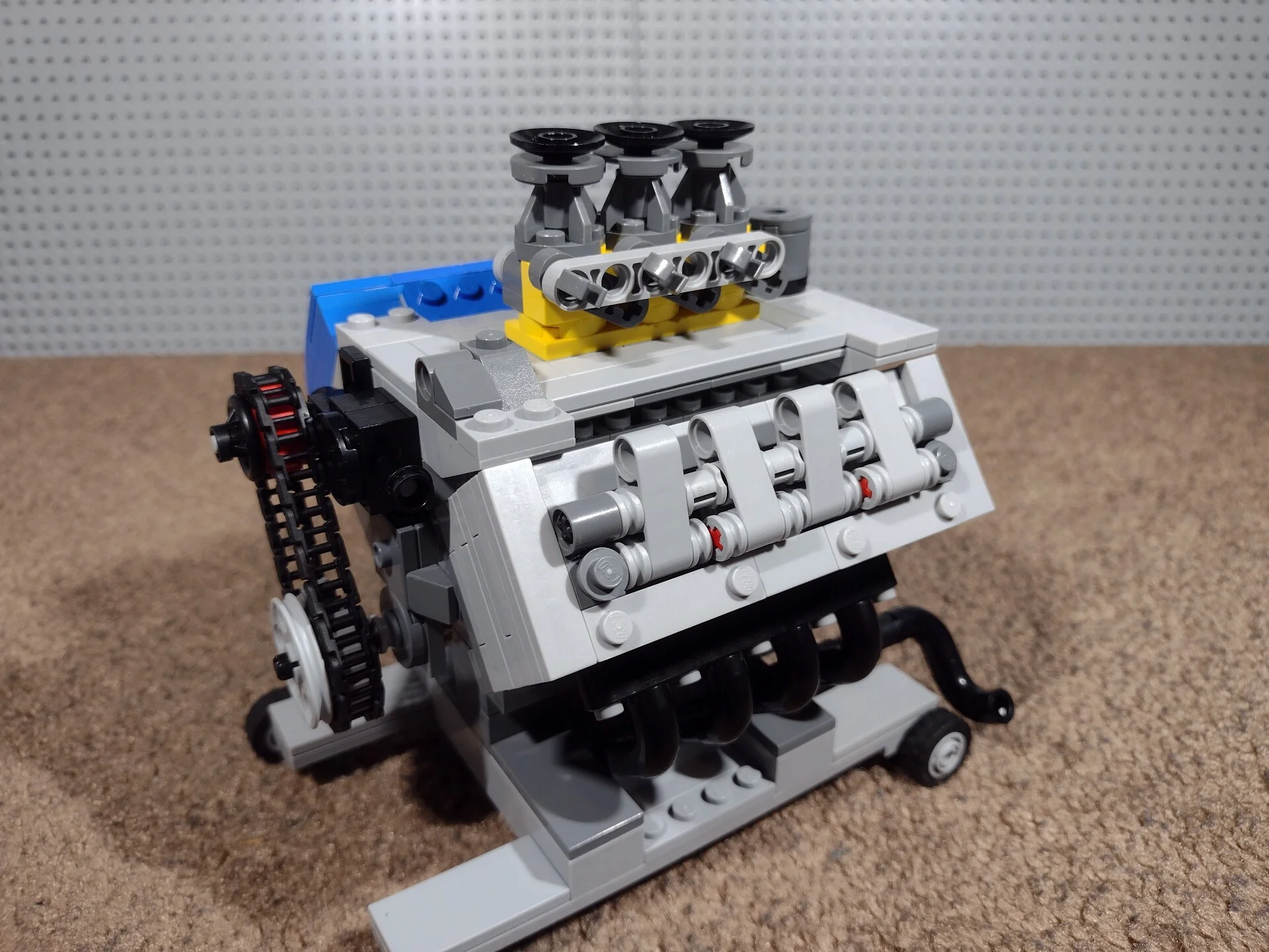 Upgraded Realistic V8 MOC