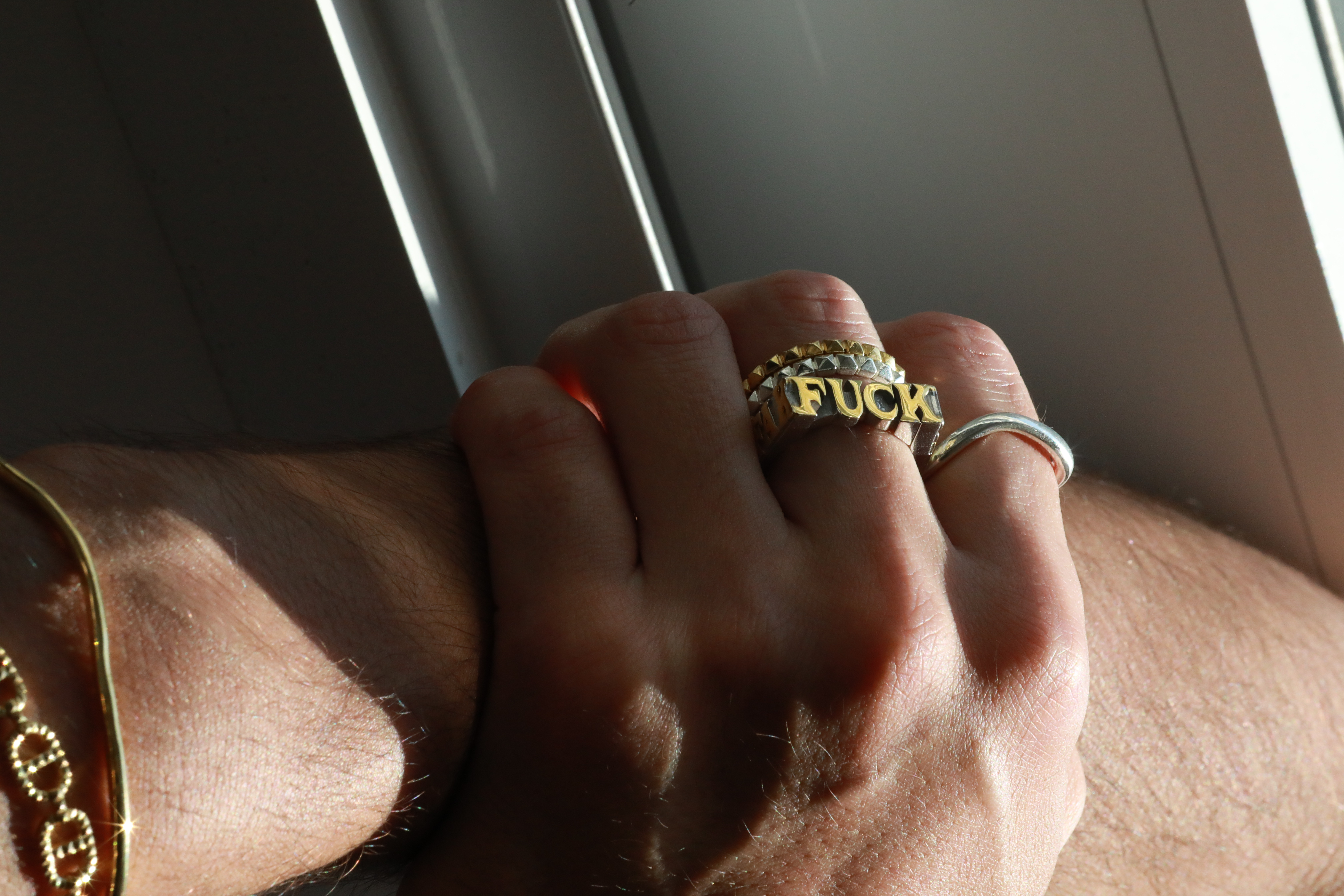 Anel Fuck!