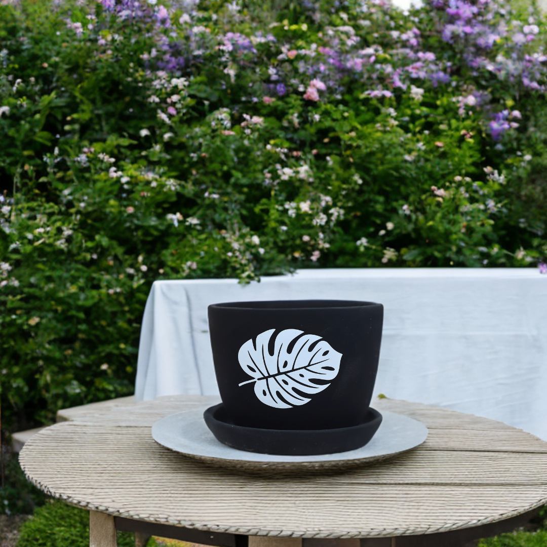 Black Planter & Bottom Plate 