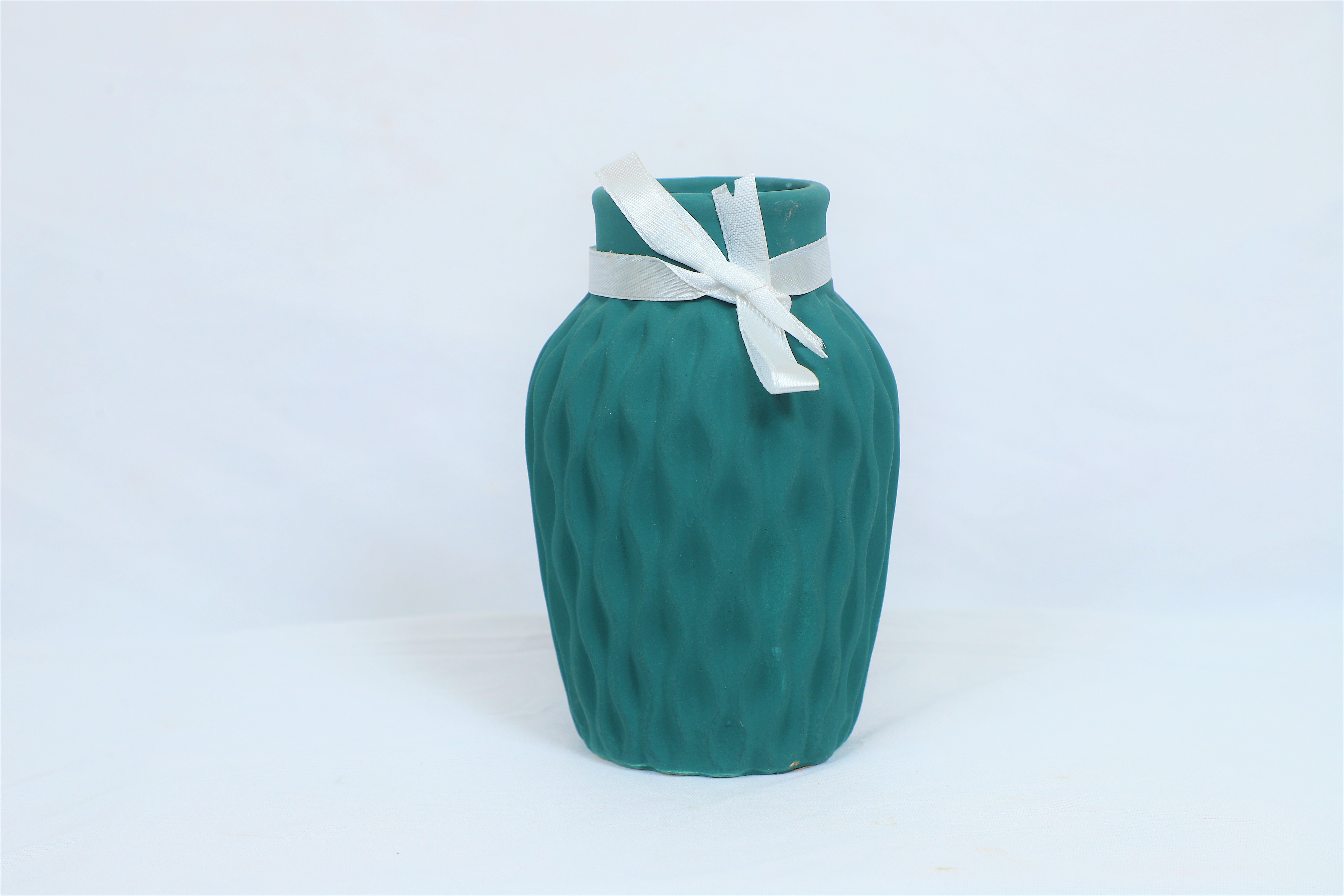 Luana Matt Vase (Green)