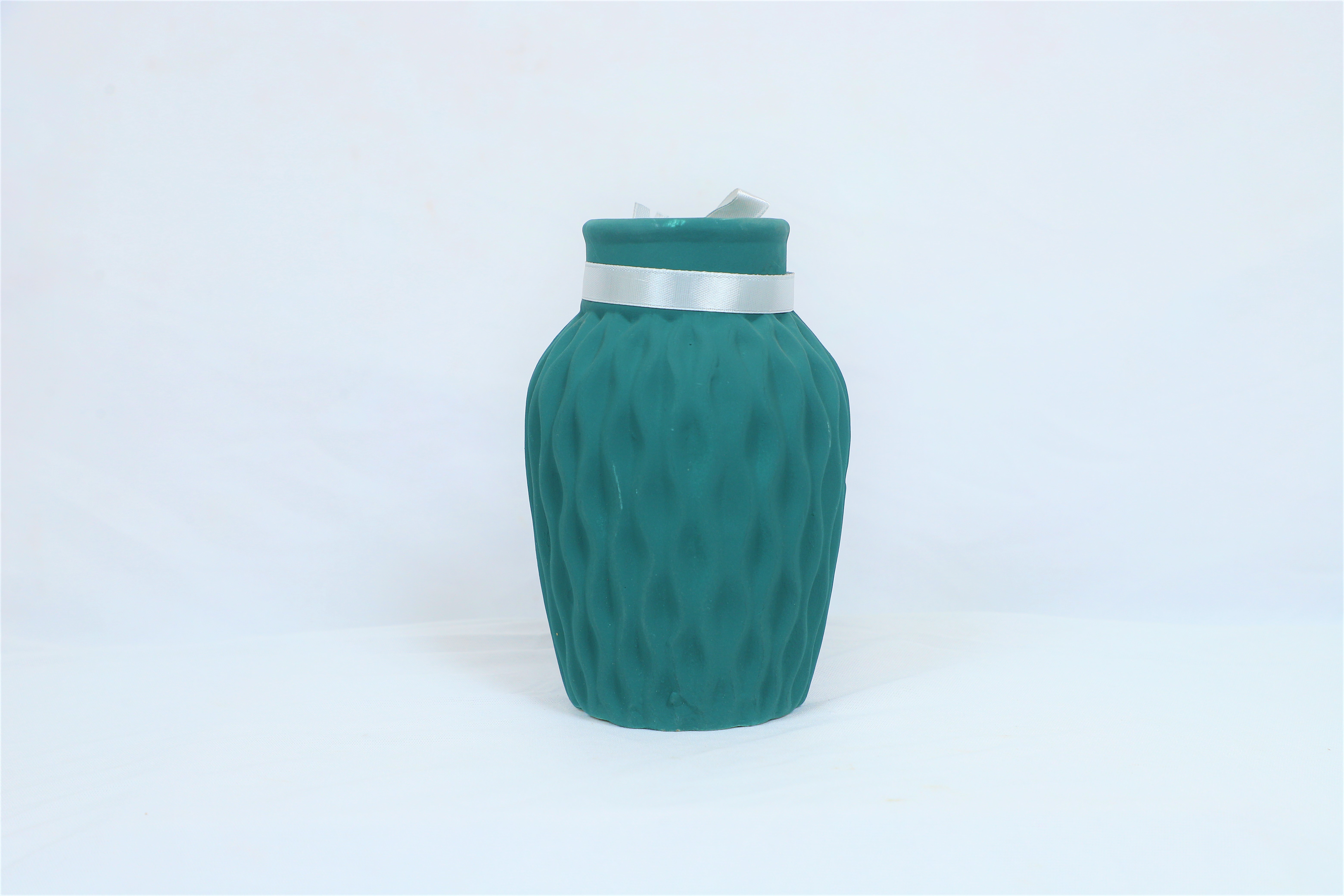 Luana Matt Vase (Green)