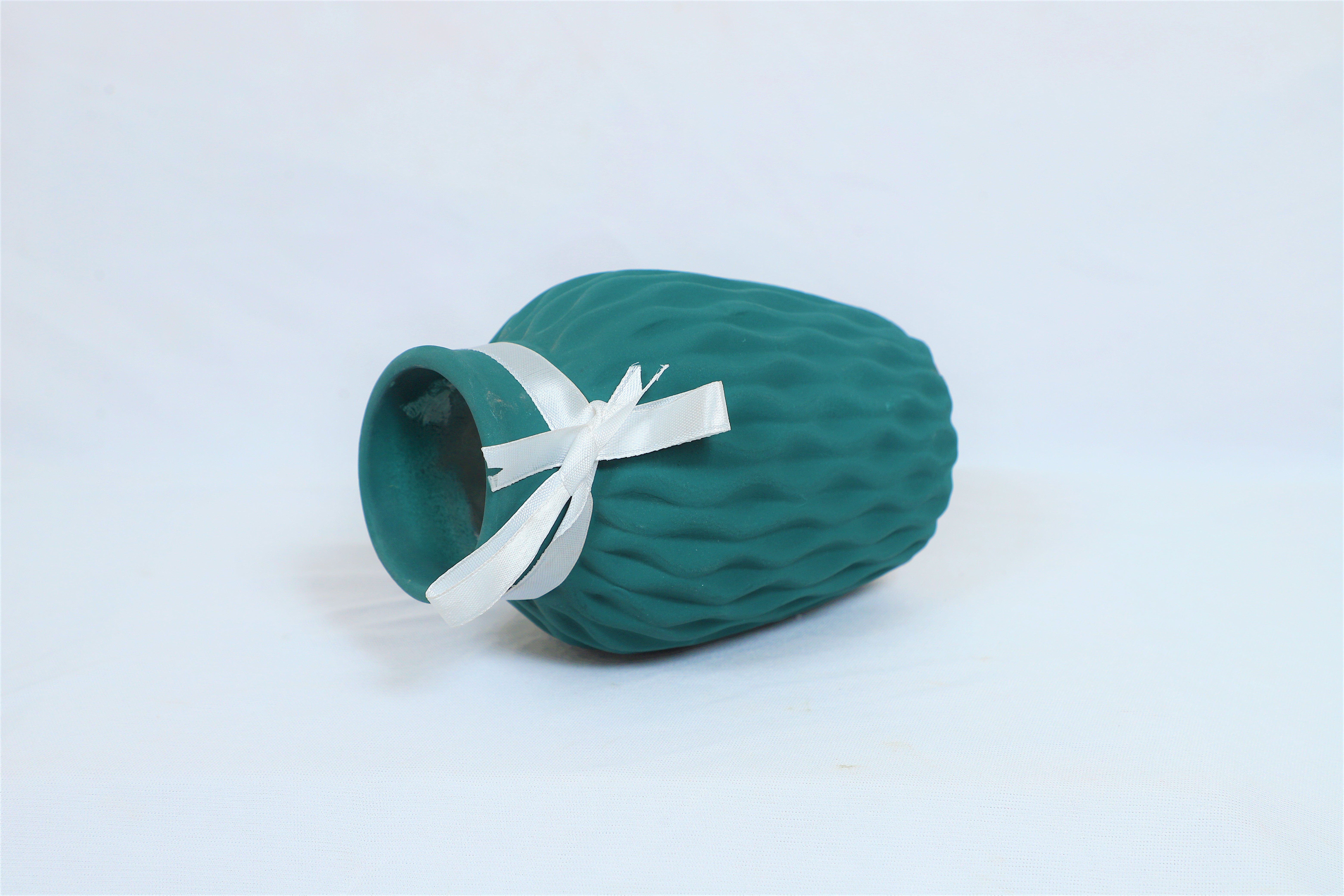 Luana Matt Vase (Green)